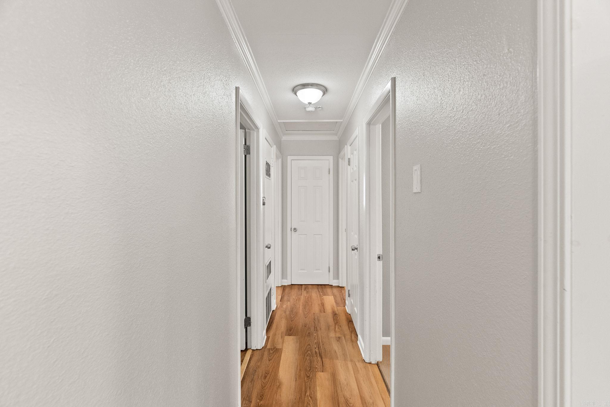 INDIAN HILLS - Residential