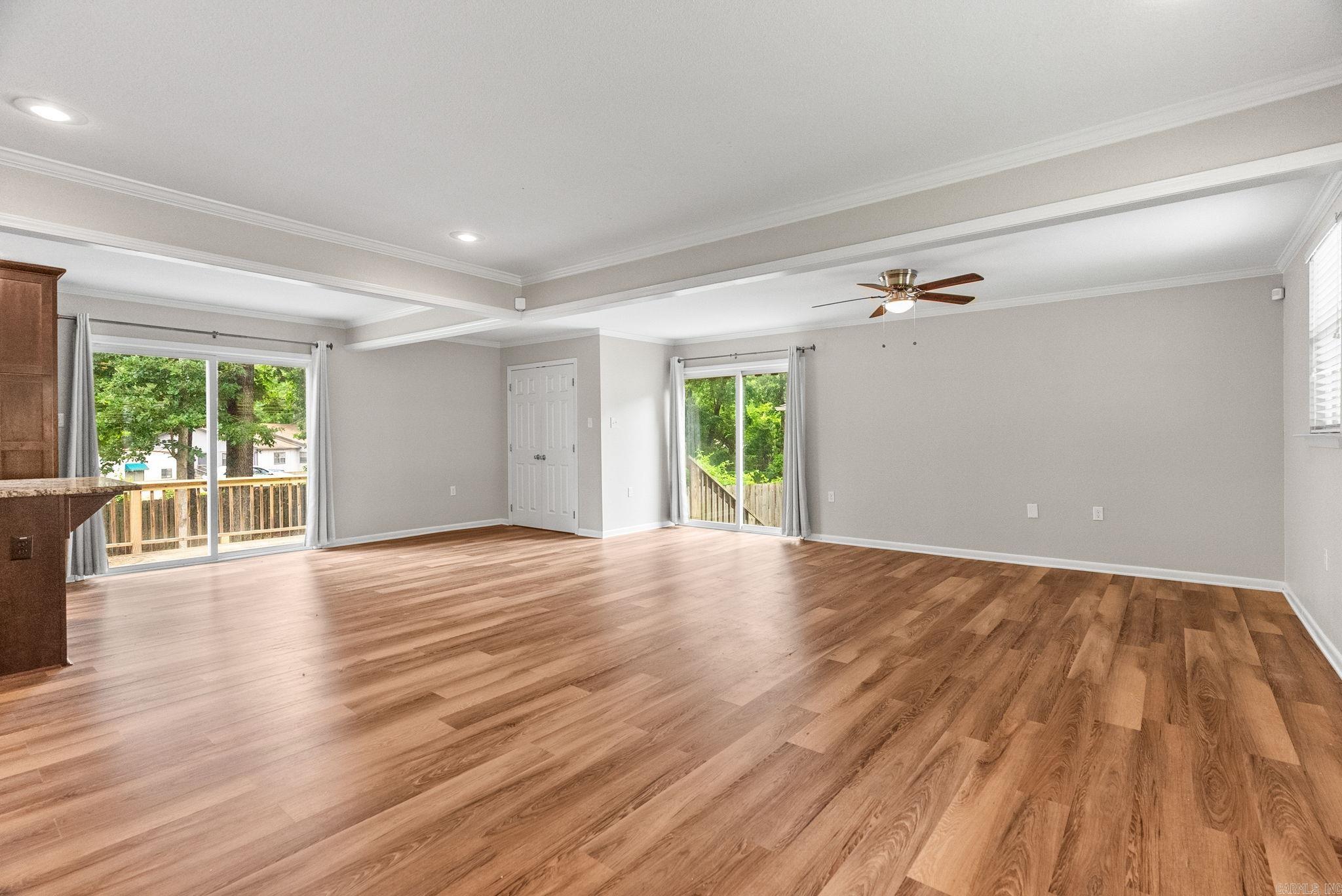 INDIAN HILLS - Residential