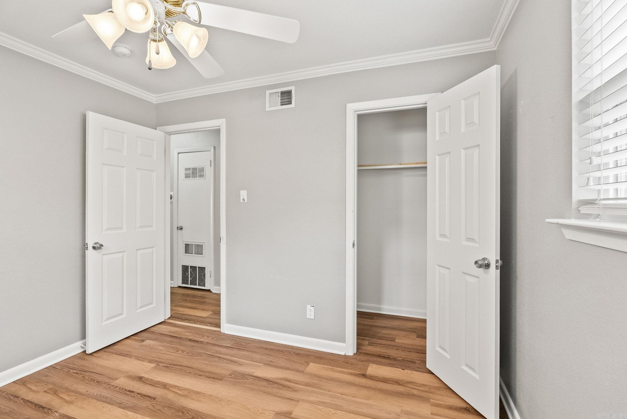 INDIAN HILLS - Residential