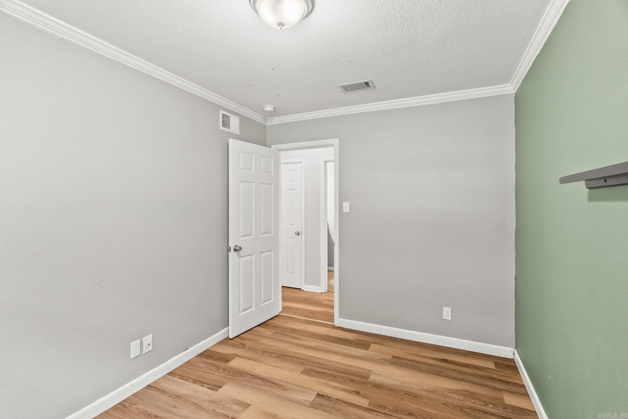 INDIAN HILLS - Residential