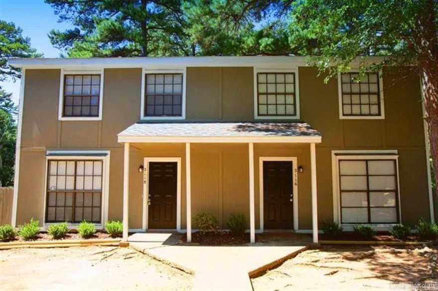 Great 2BD townhouse in Little Rock! Close to shopping, dining, and much more. Tenant Occupied, No SPD and sold as is.  Agent see remarks for showings. can be sold as a package deal with 2104/2106 scotty.