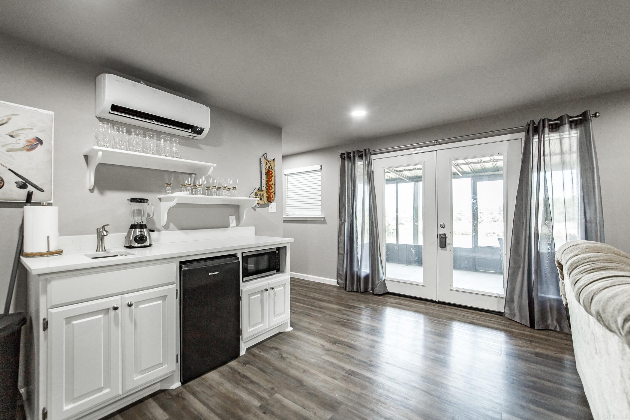 WESTWARD HO HEIGHTS - IN - Residential