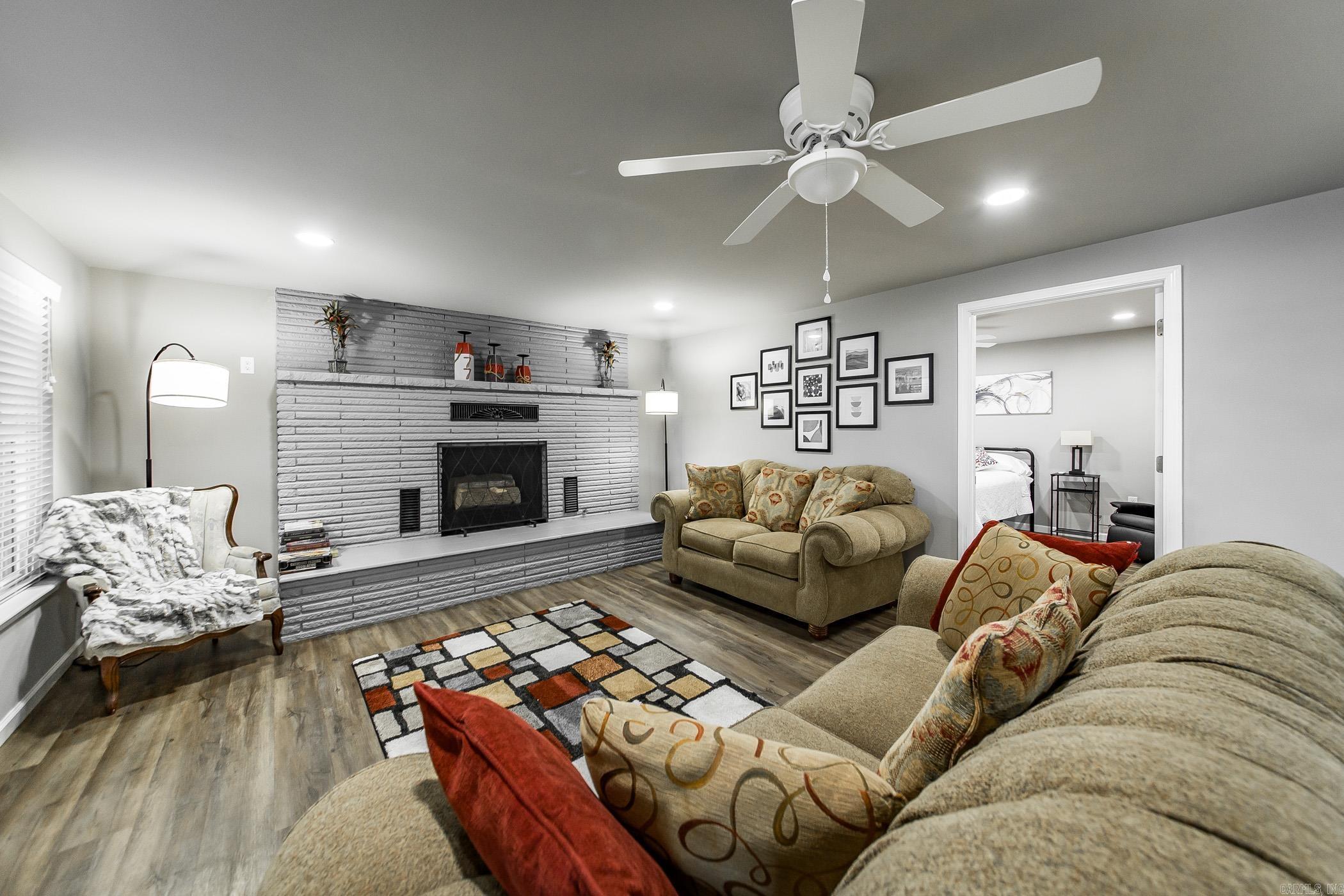 WESTWARD HO HEIGHTS - IN - Residential