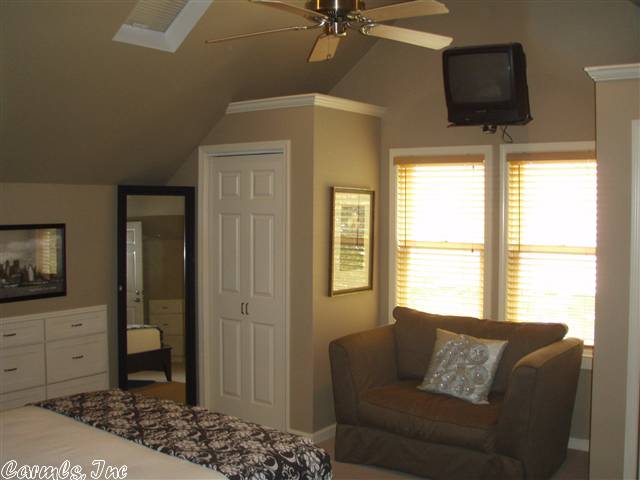 Country Club Heights - Residential