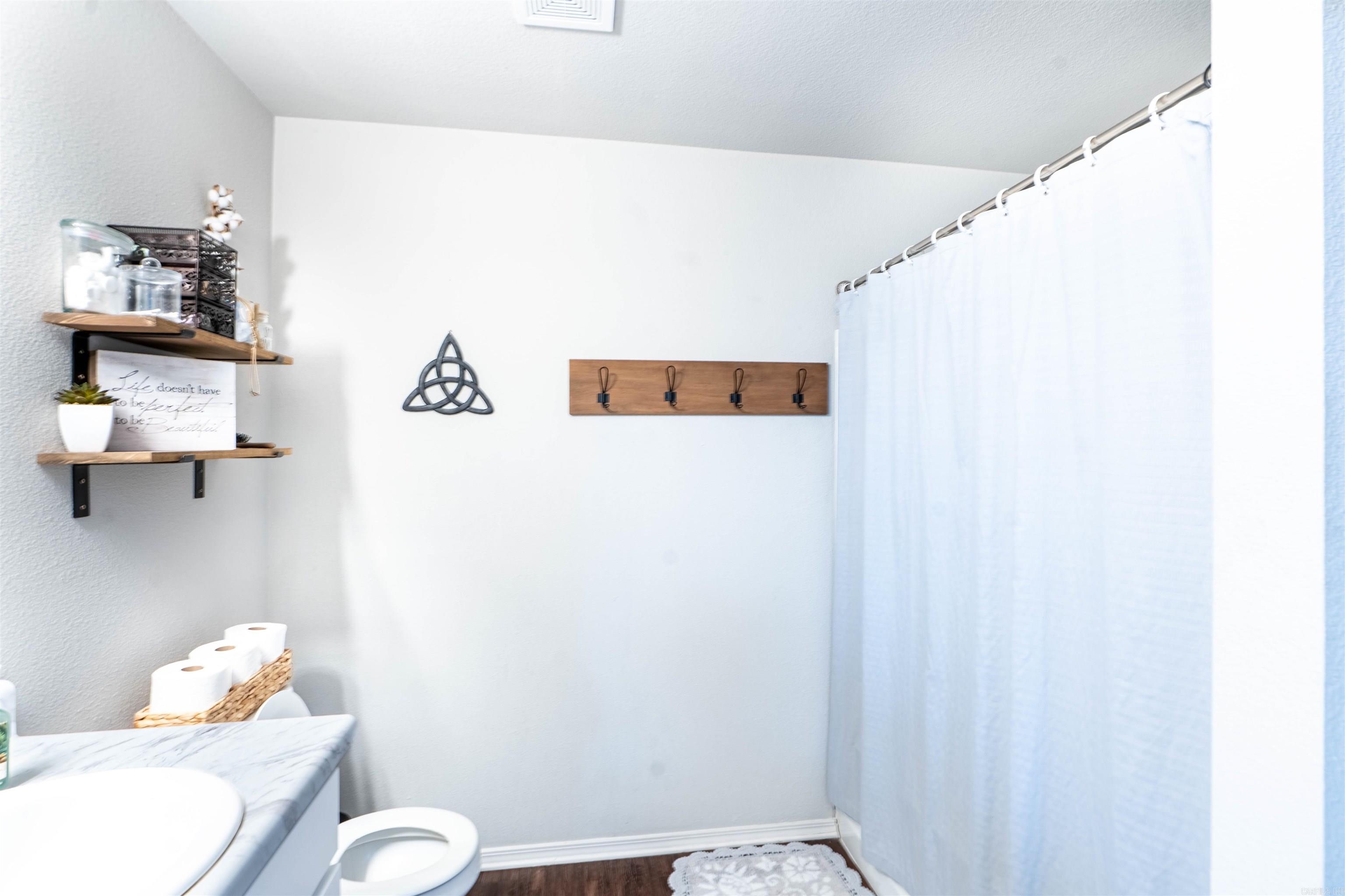 JUDE'S CROSSING - Residential