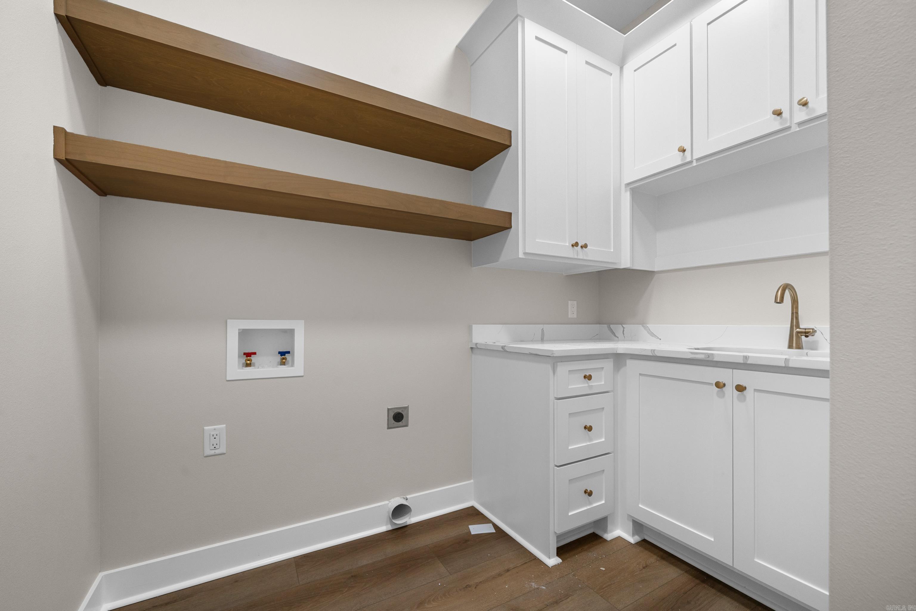 ARLINGTON PARK - Residential