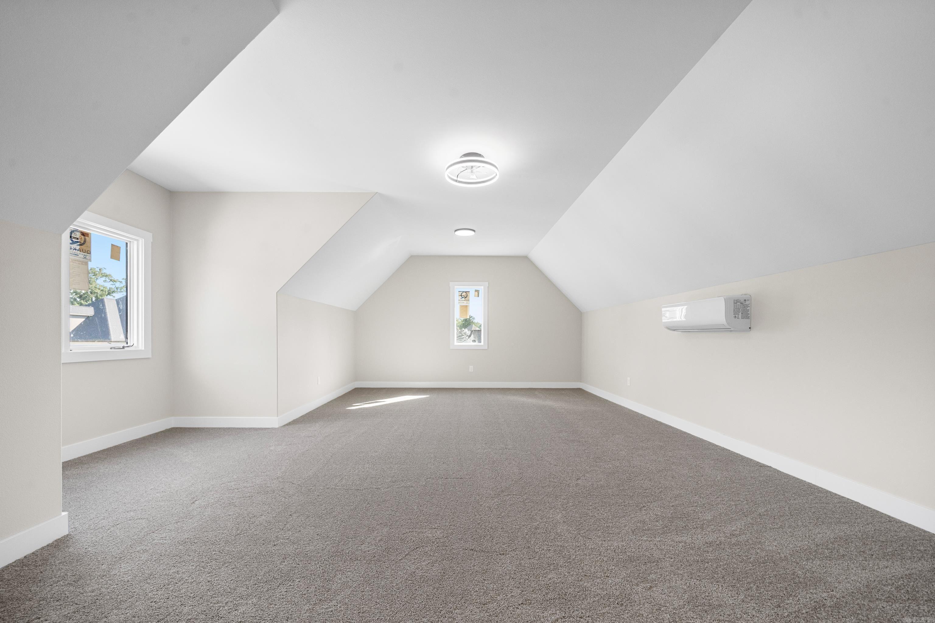 ARLINGTON PARK - Residential