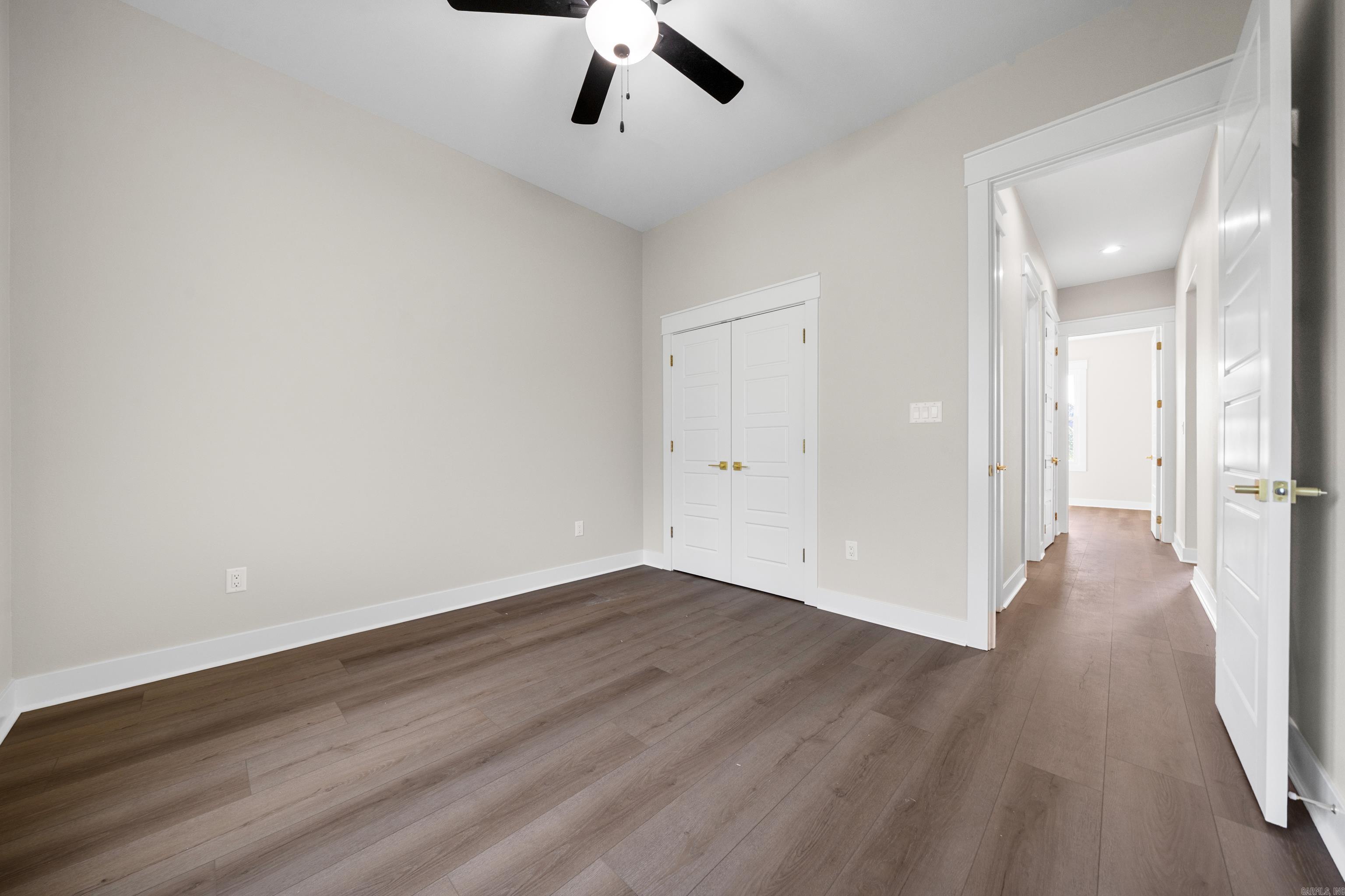ARLINGTON PARK - Residential