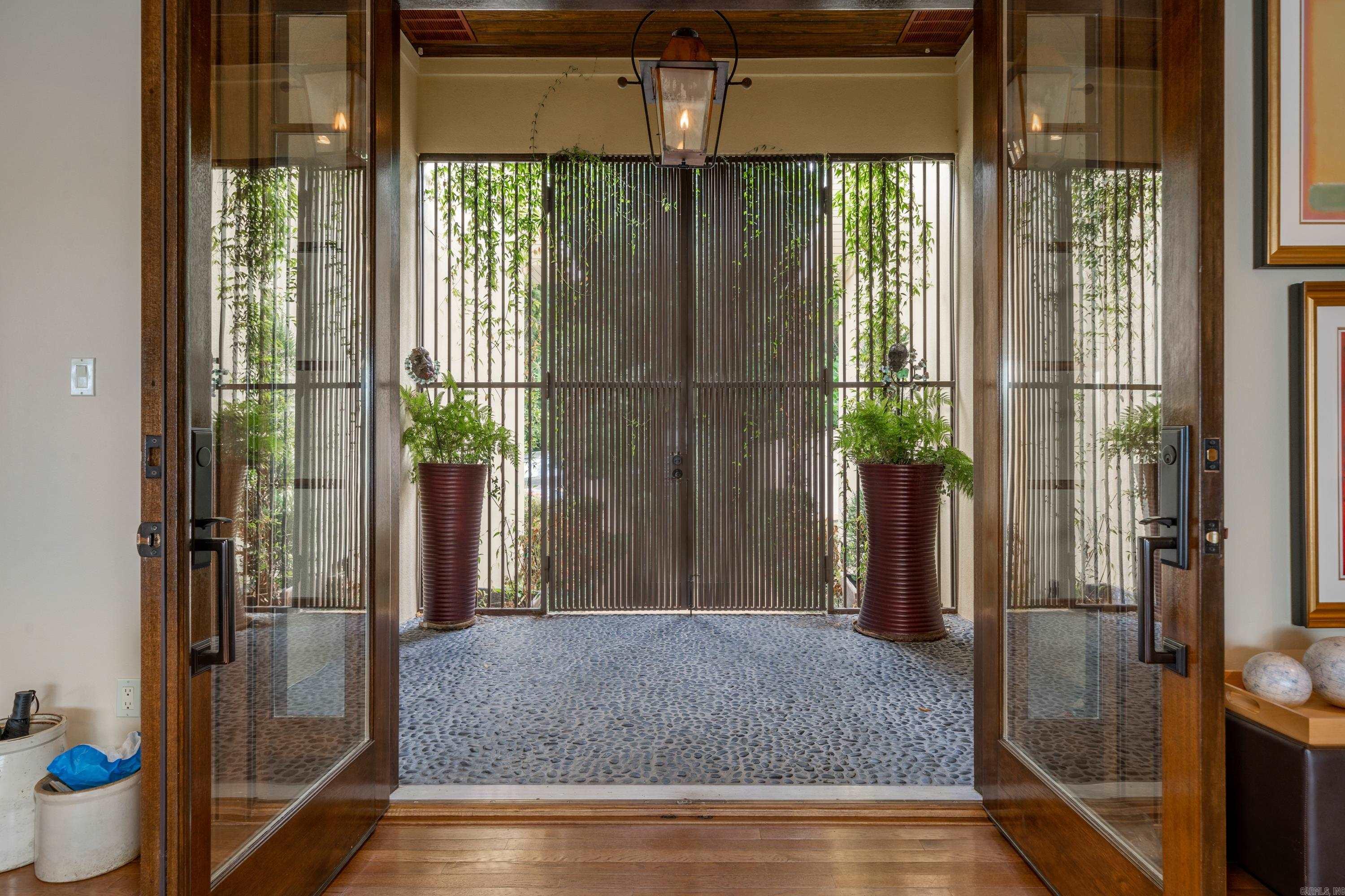 Noen - Residential