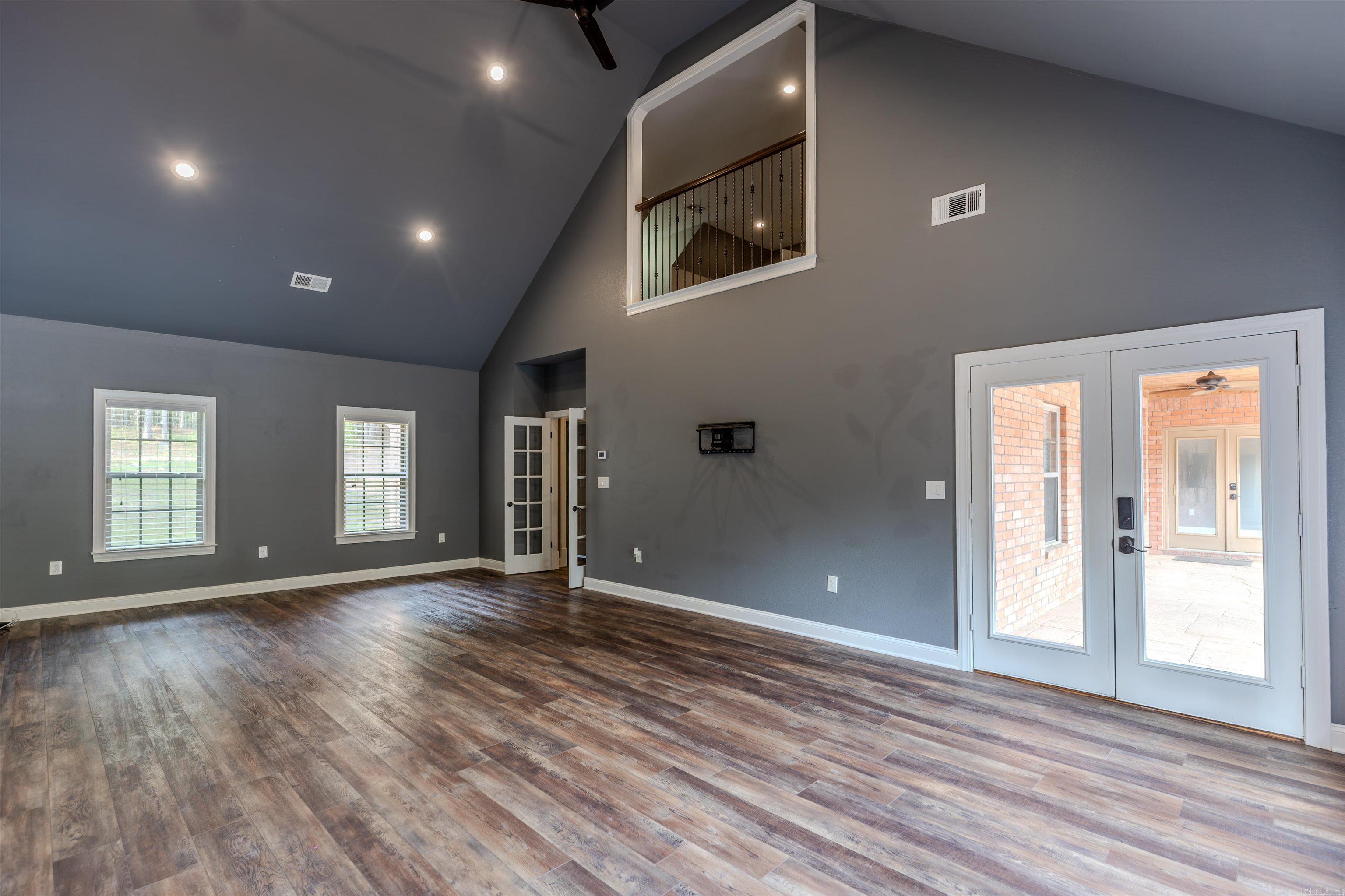 BIG ROCK ESTATES - Residential