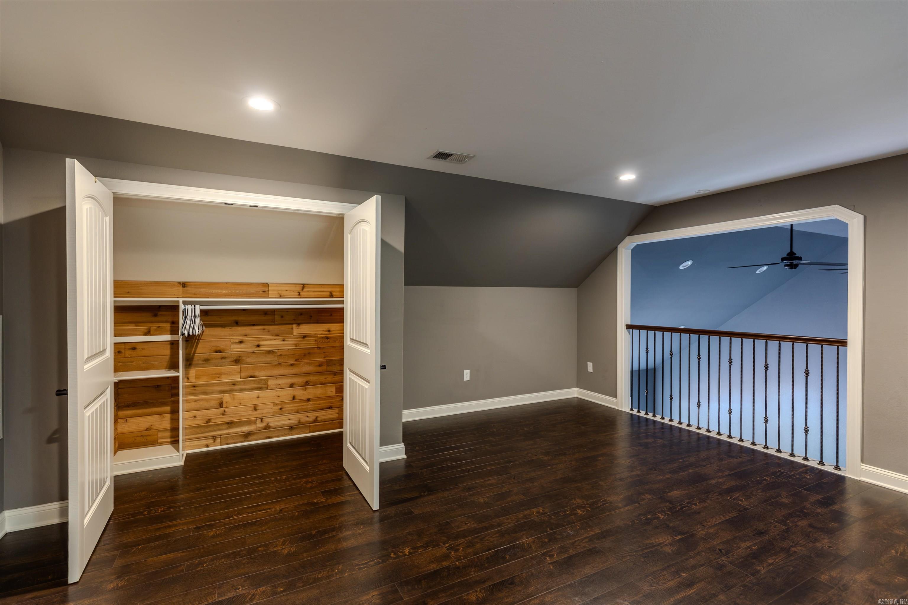 BIG ROCK ESTATES - Residential