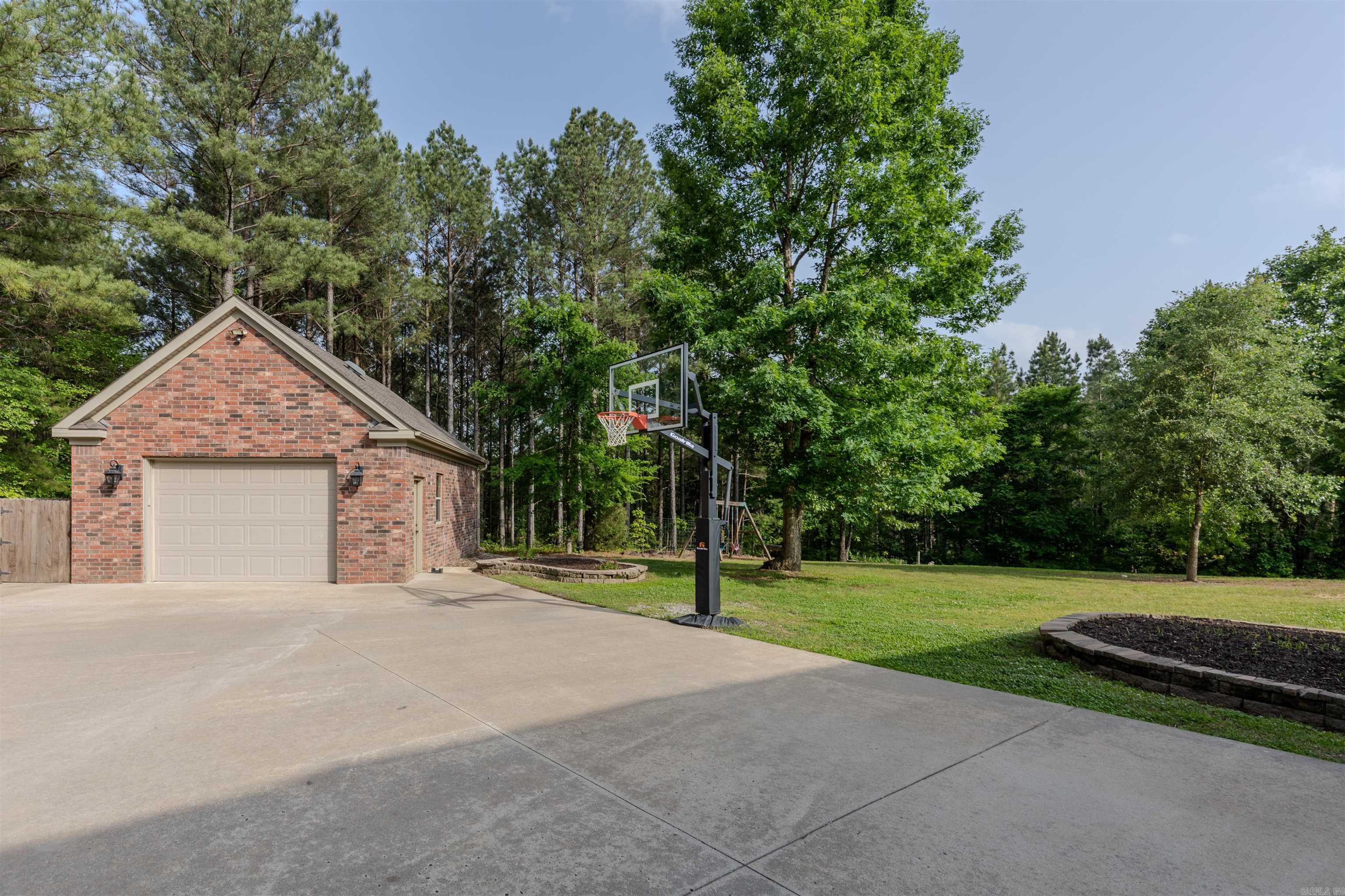 BIG ROCK ESTATES - Residential
