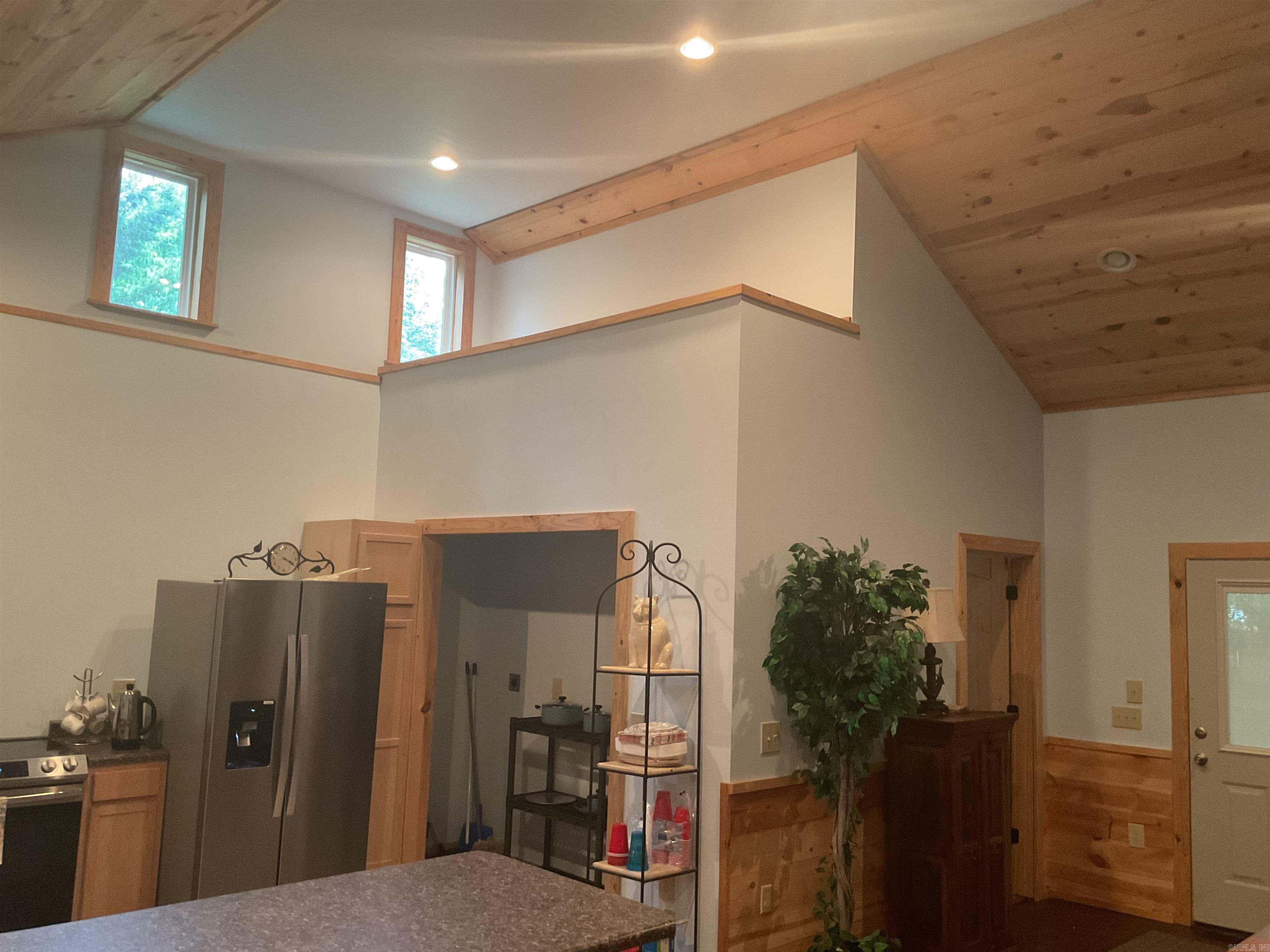 CIRCLE ACRES - Residential
