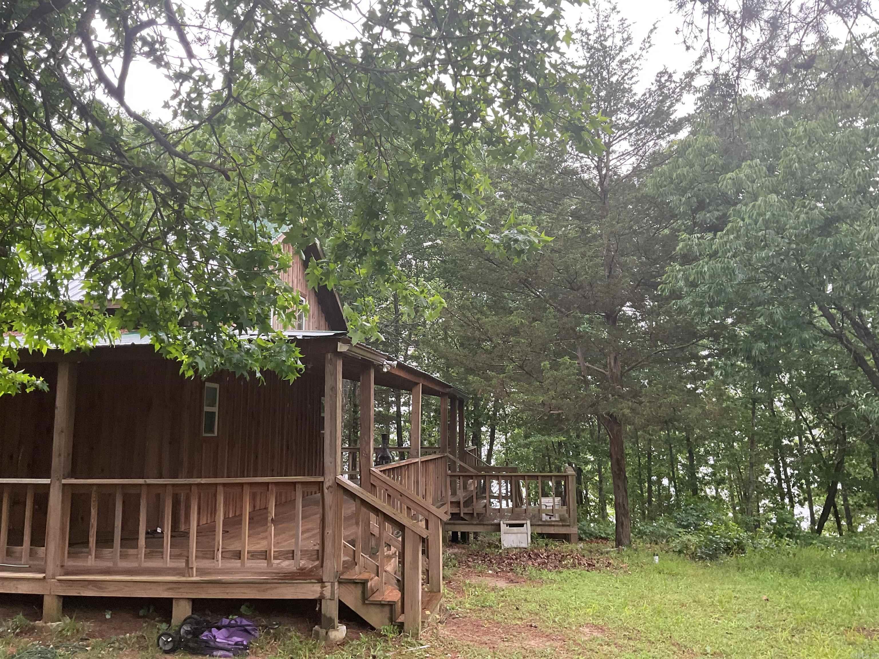 CIRCLE ACRES - Residential