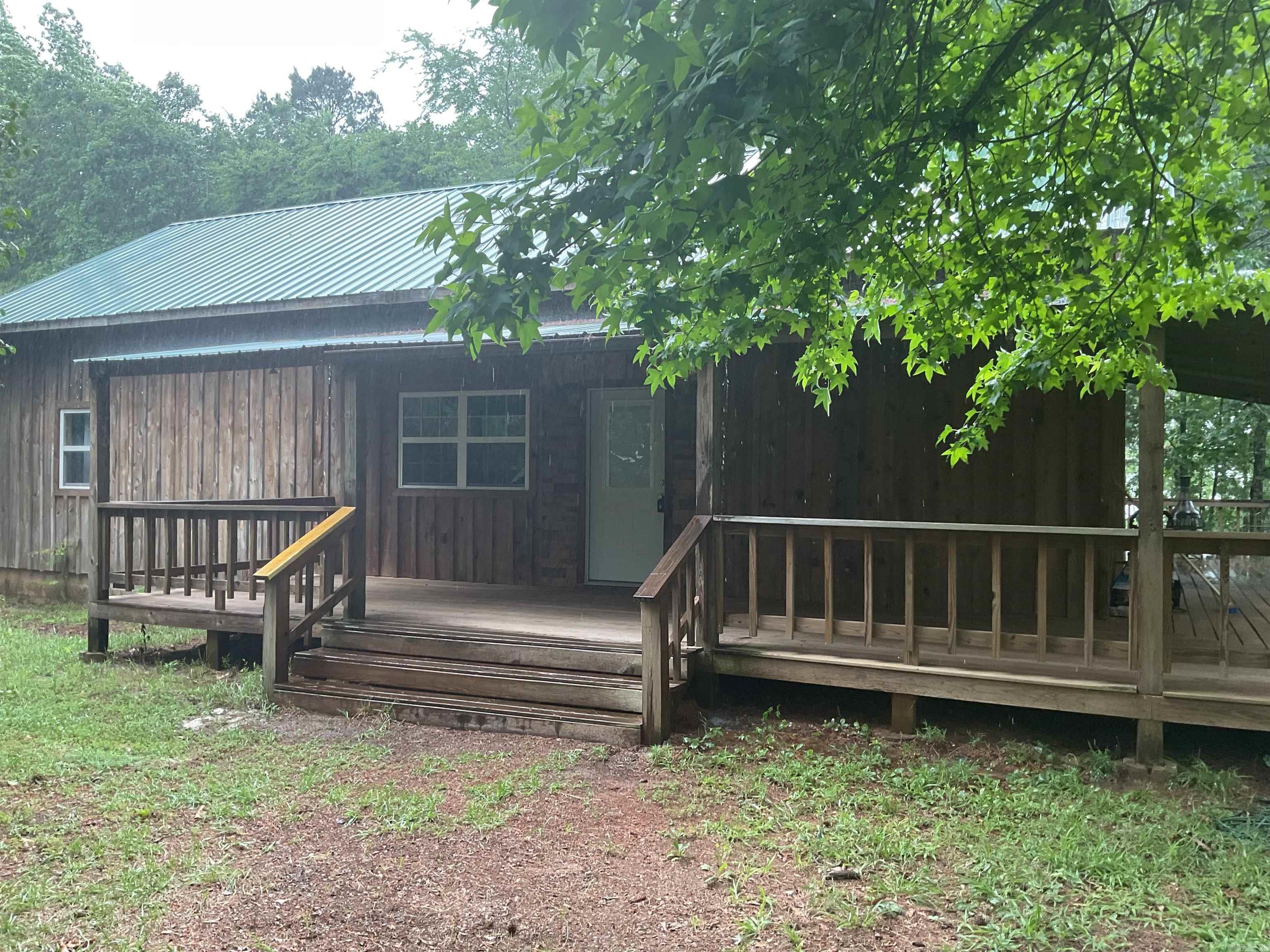 CIRCLE ACRES - Residential