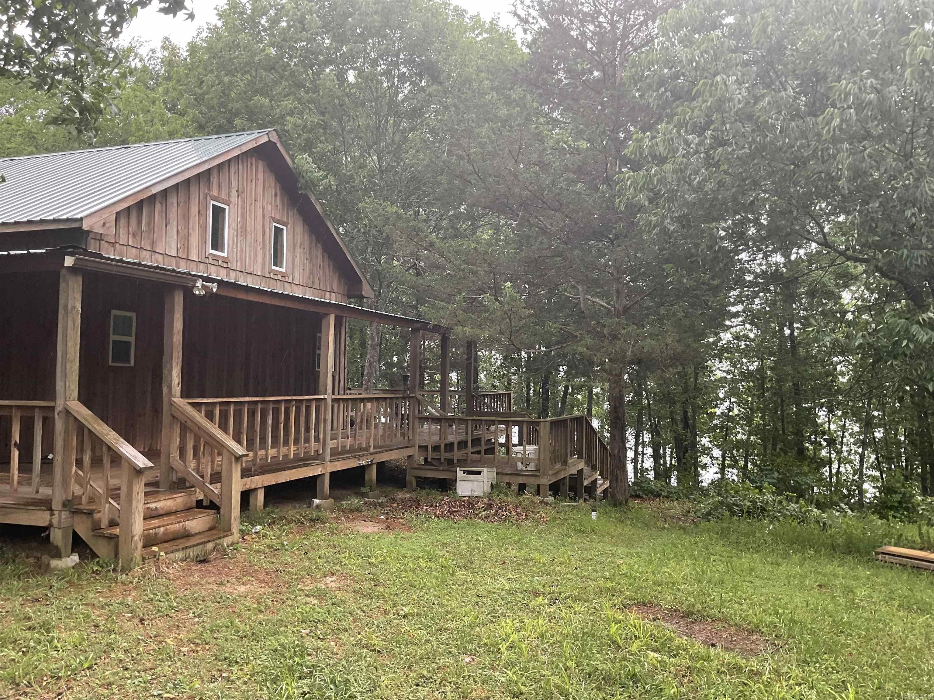 CIRCLE ACRES - Residential