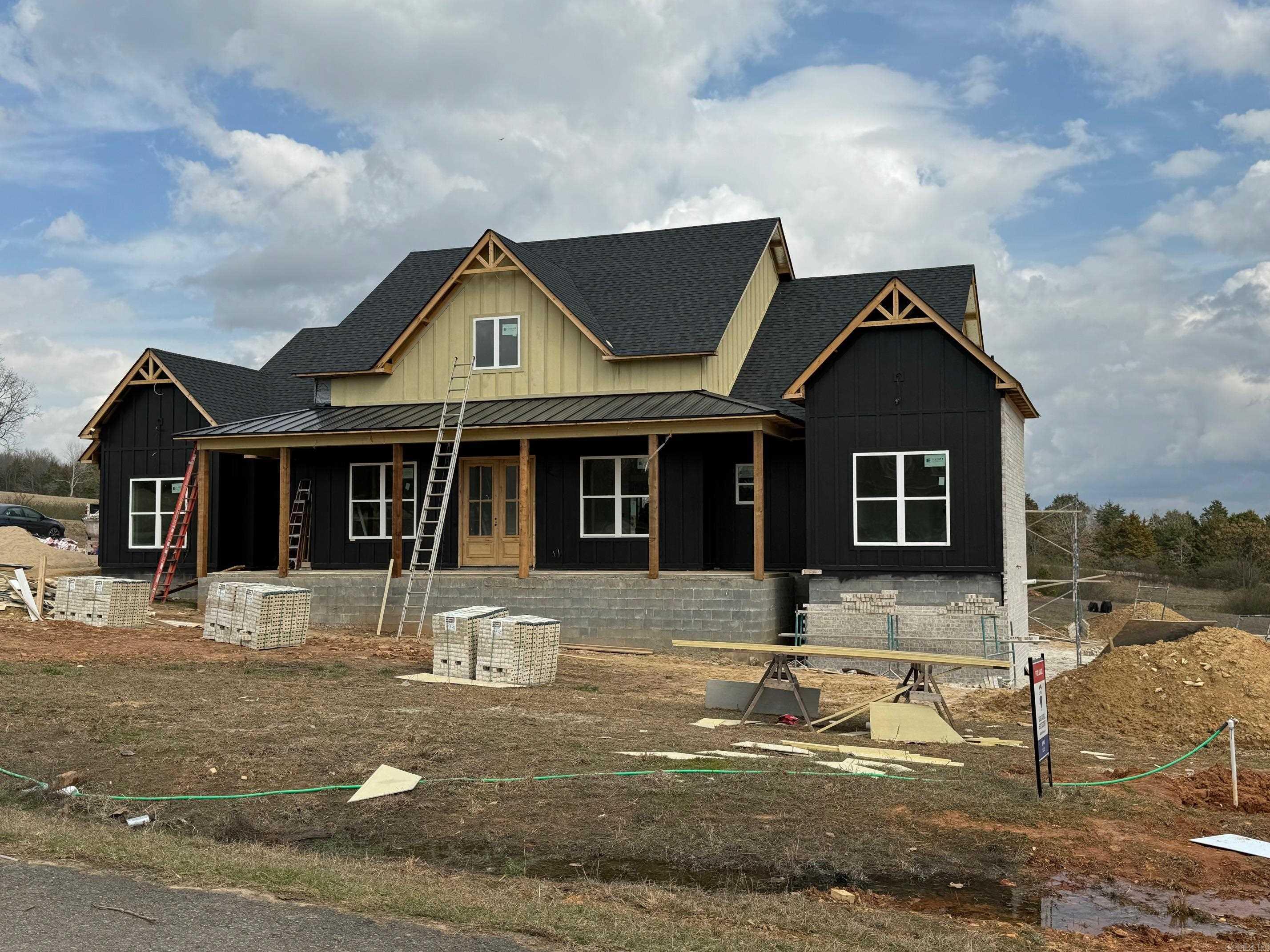 WOODRIDGE - Residential