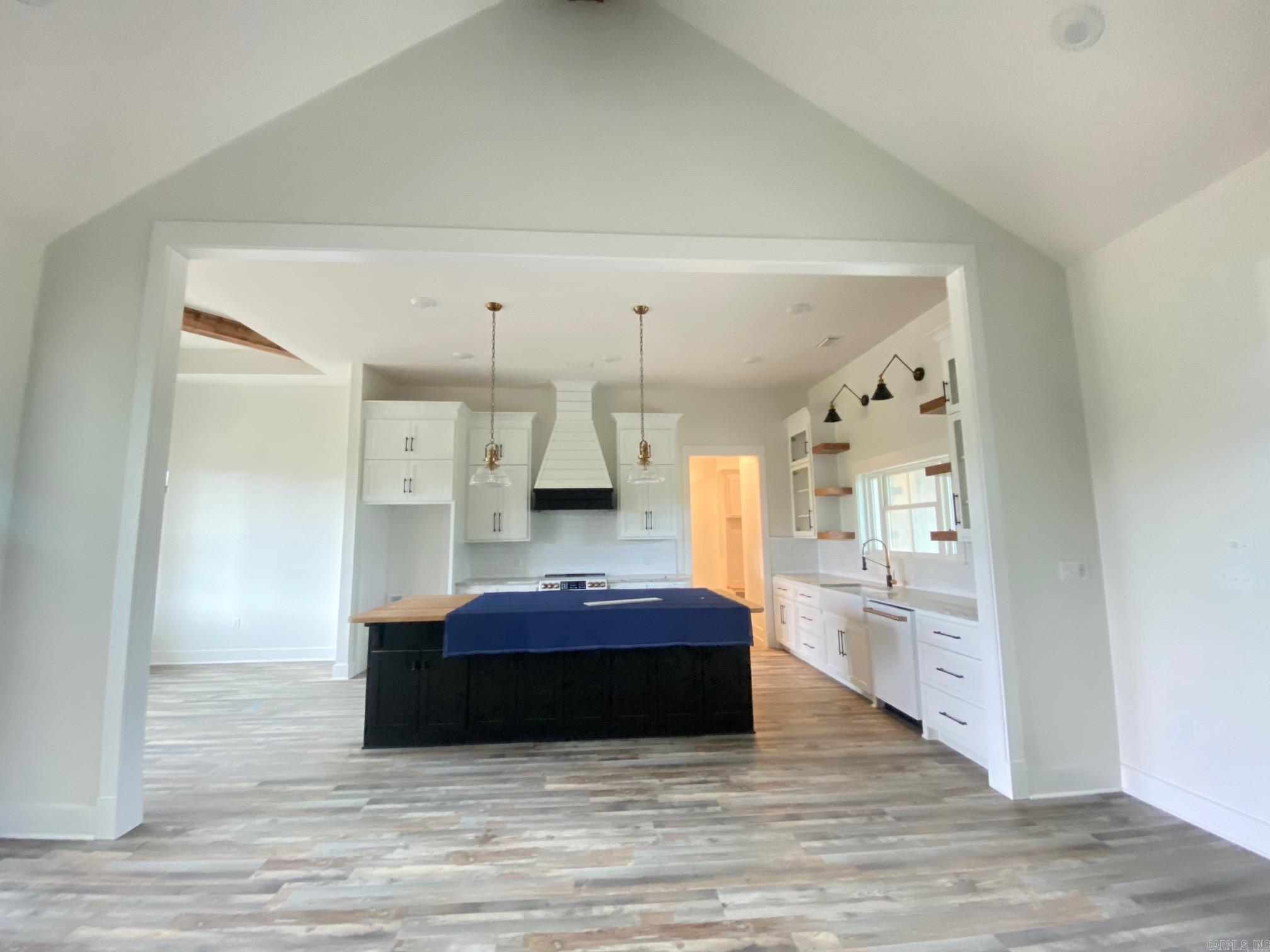 WOODRIDGE - Residential