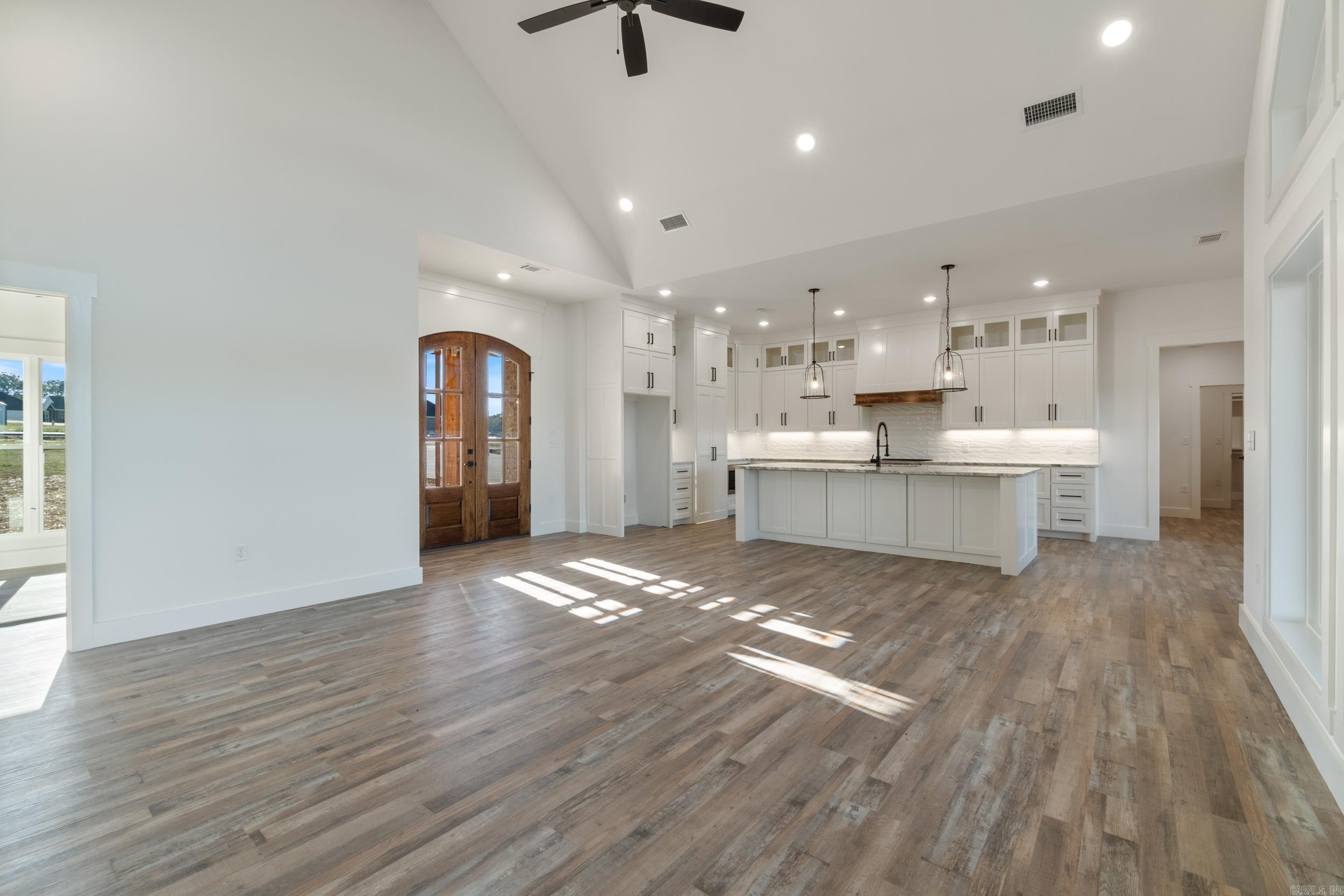 REPUBLICAN VALLEY ESTATES - Residential