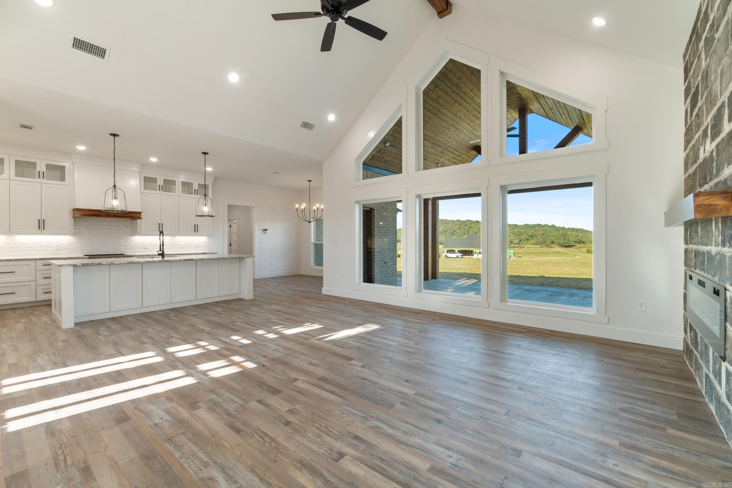 REPUBLICAN VALLEY ESTATES - Residential