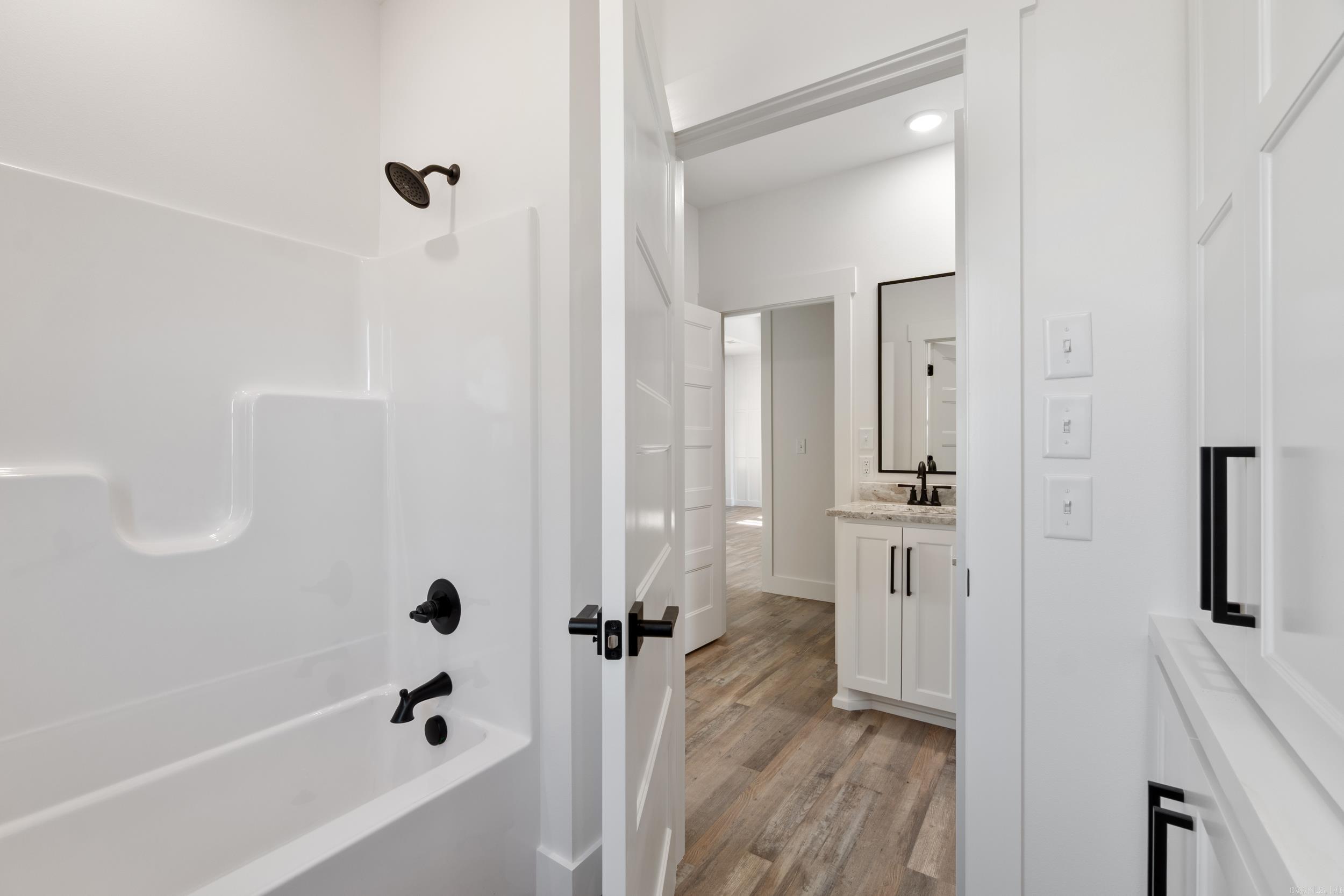 REPUBLICAN VALLEY ESTATES - Residential