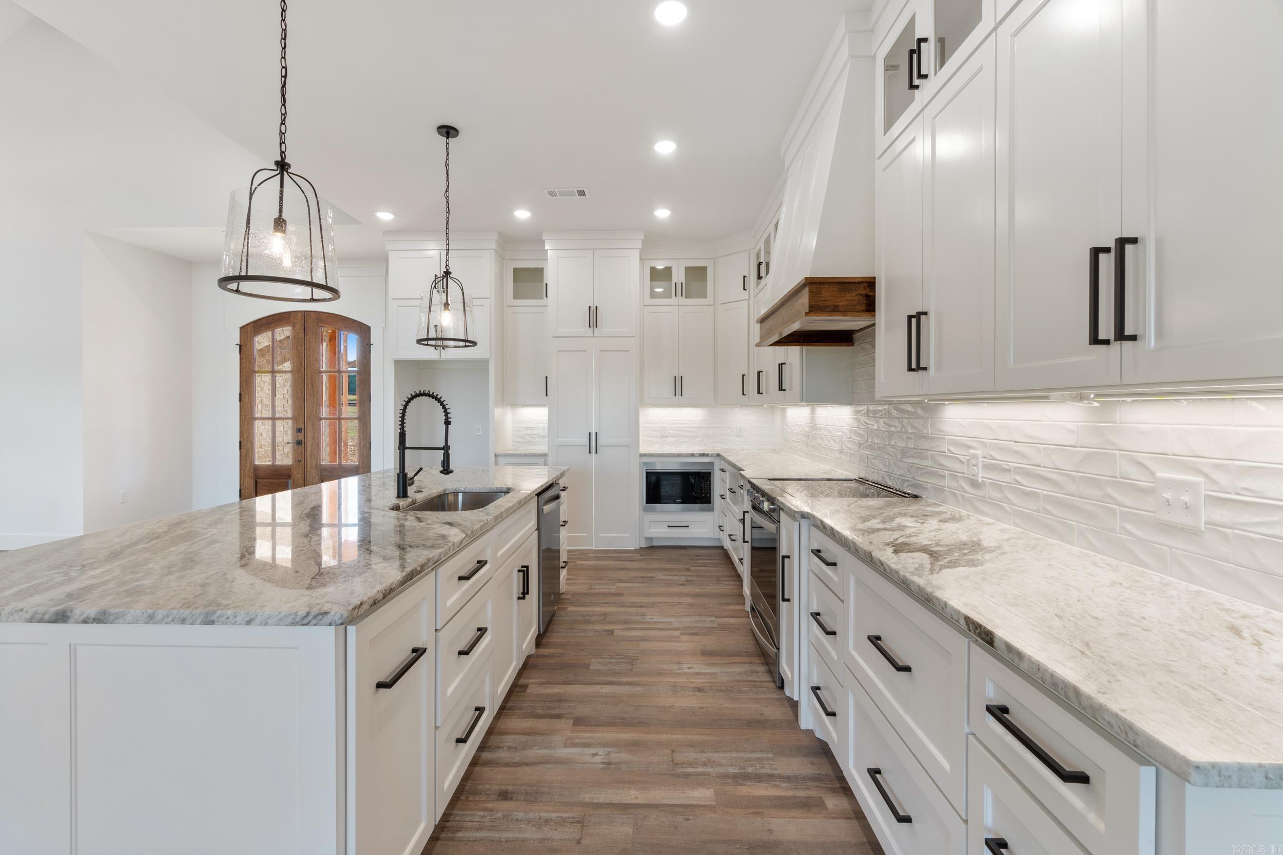 REPUBLICAN VALLEY ESTATES - Residential