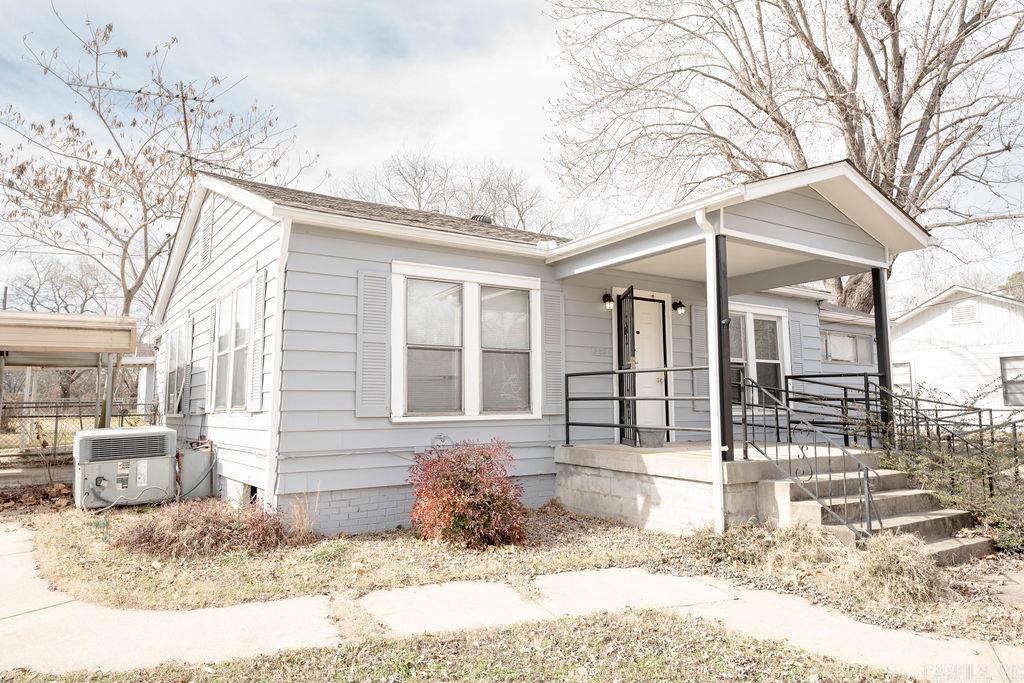 BARROW JOHN - Residential