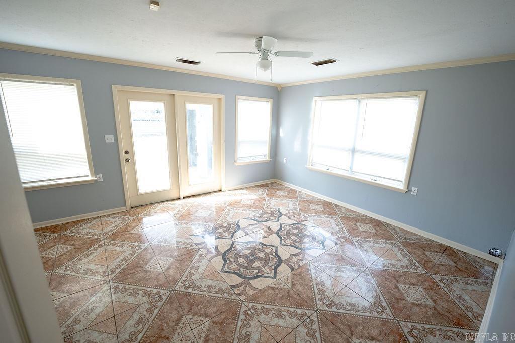 BARROW JOHN - Residential