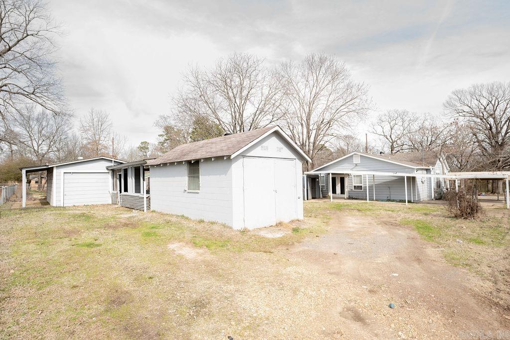 BARROW JOHN - Residential