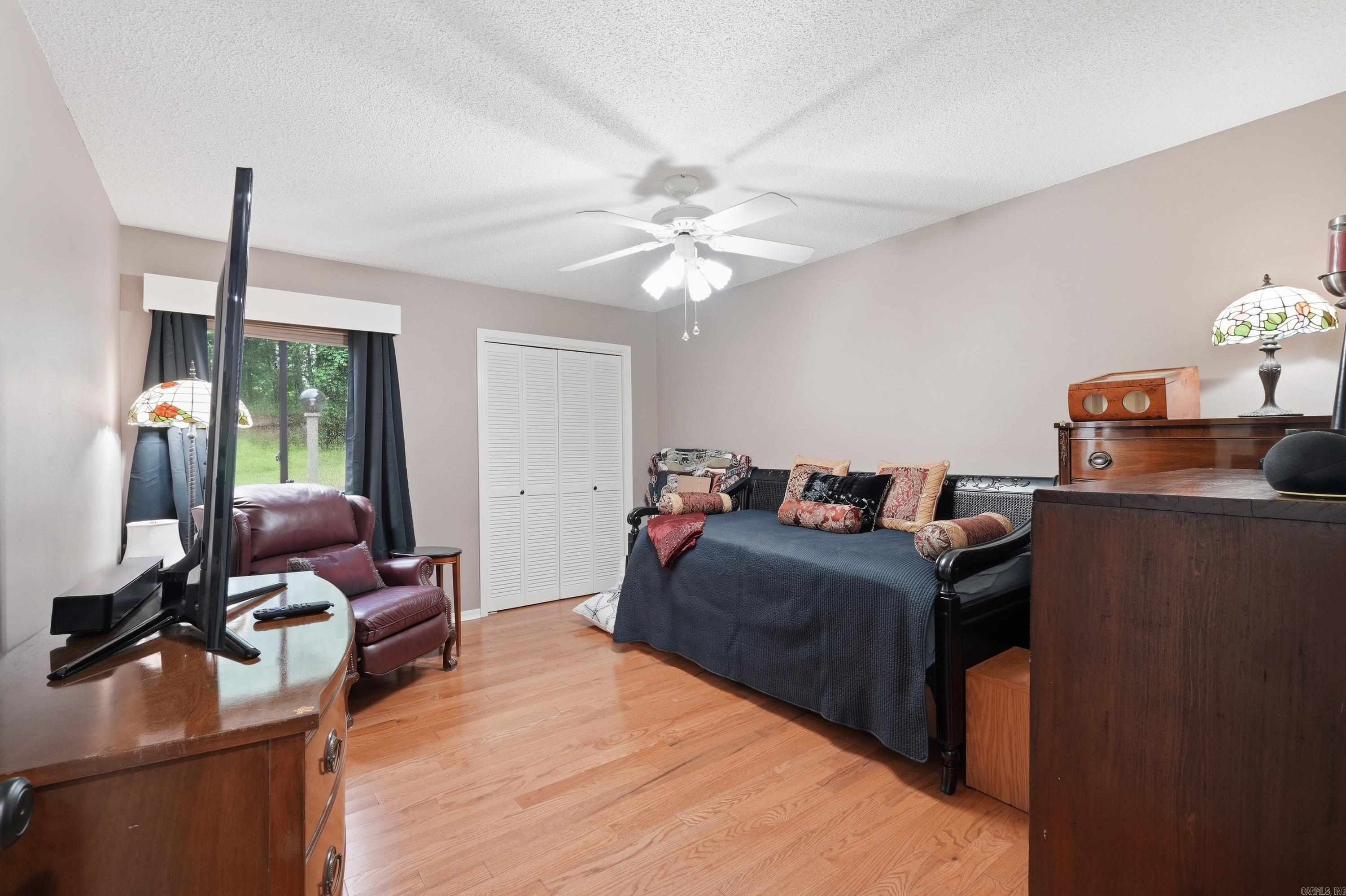 COUNTRY CLUB RIDGE TOWN - Residential