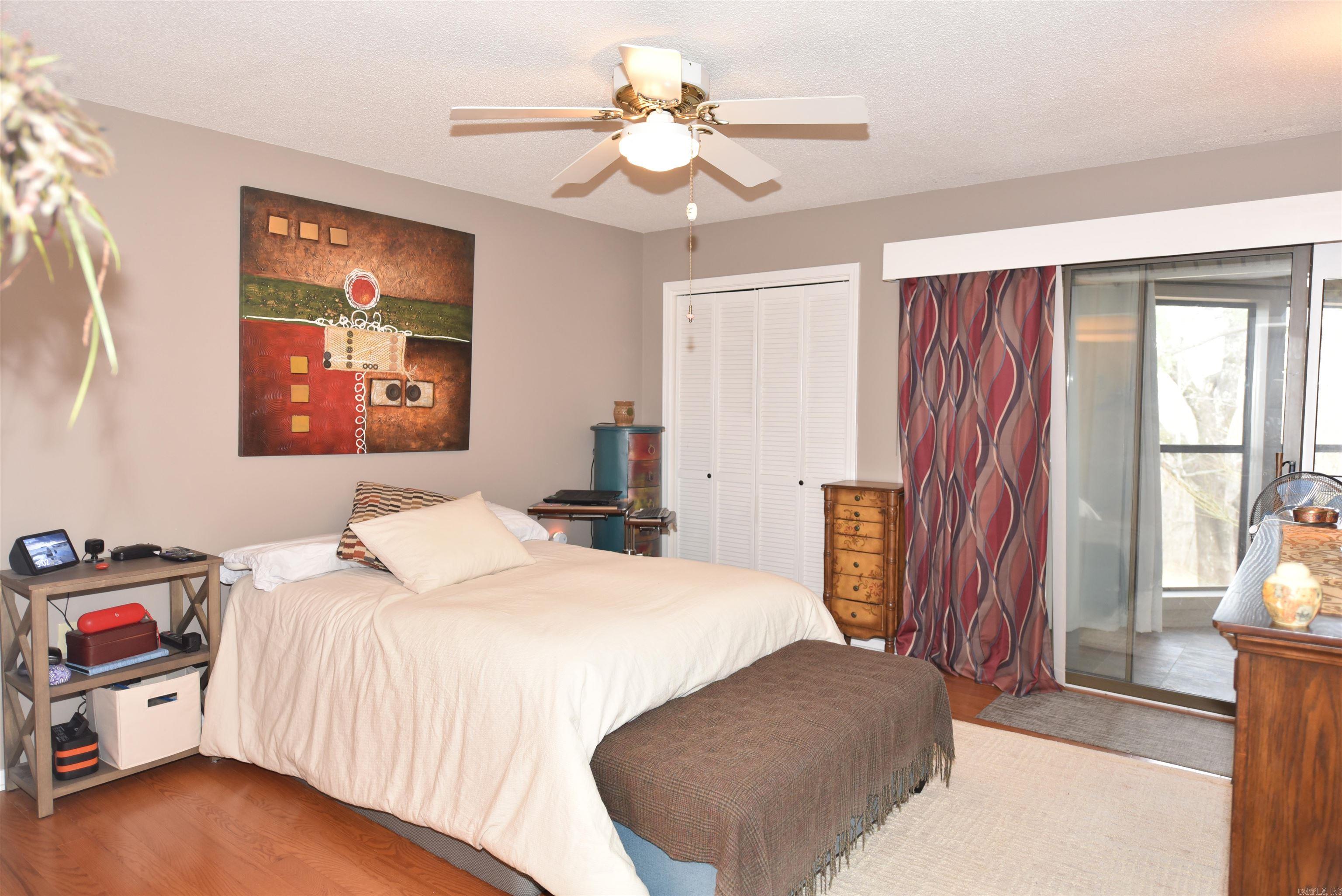 COUNTRY CLUB RIDGE TOWN - Residential