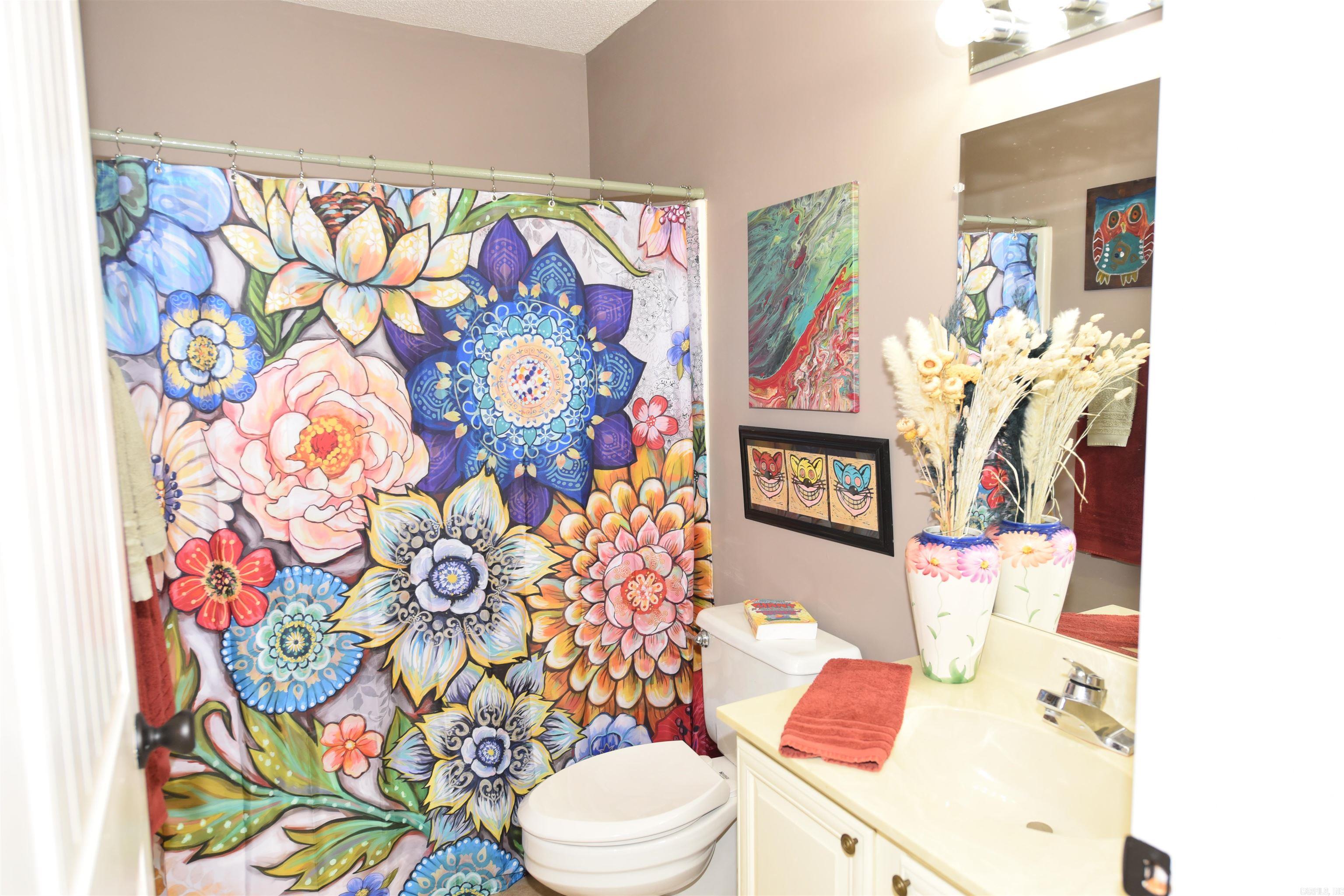 COUNTRY CLUB RIDGE TOWN - Residential