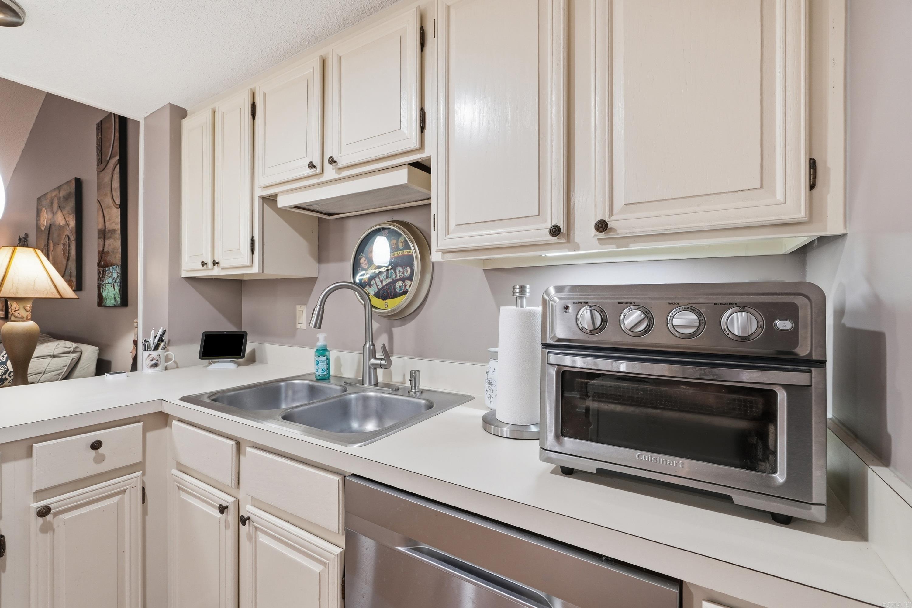 COUNTRY CLUB RIDGE TOWN - Residential