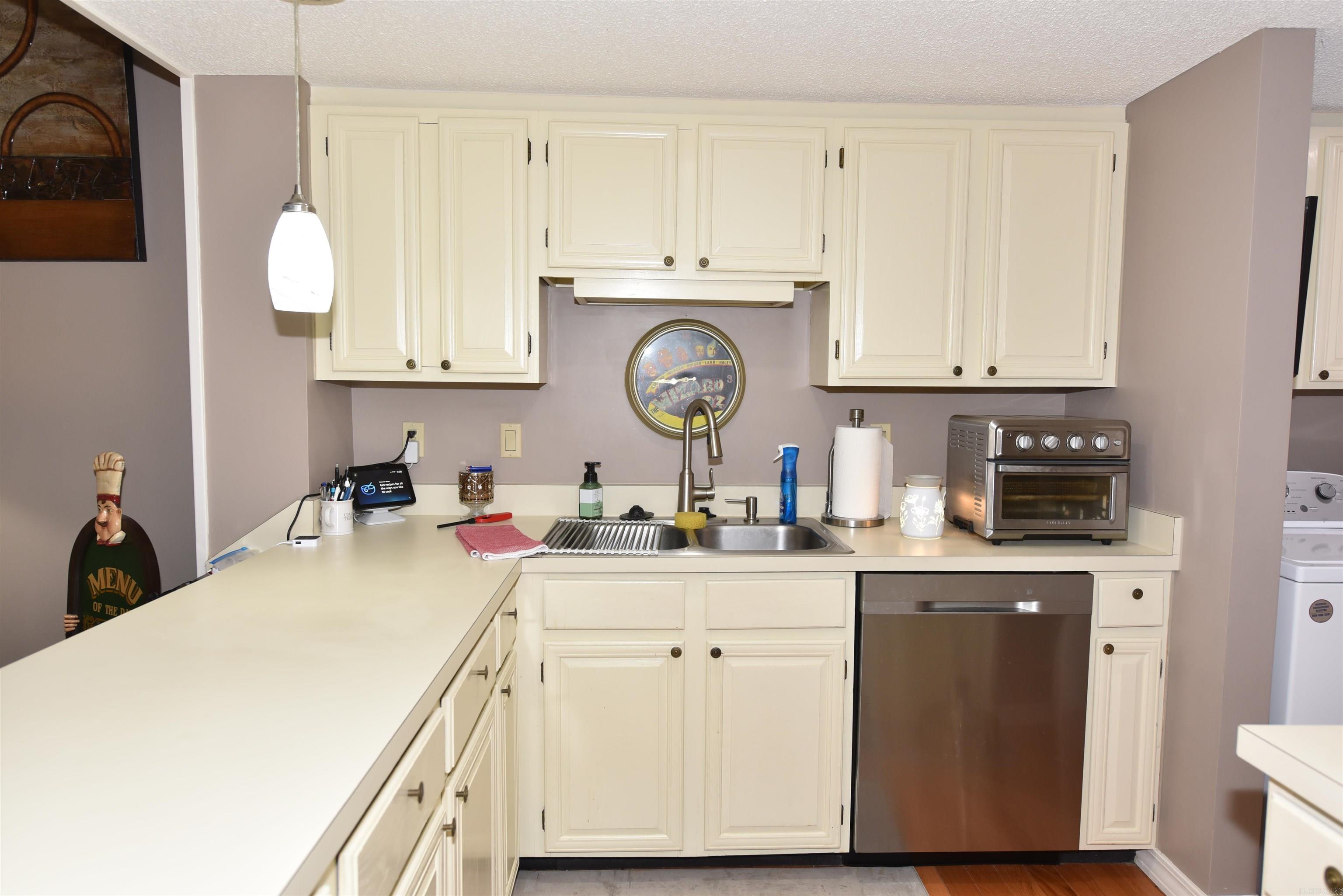 COUNTRY CLUB RIDGE TOWN - Residential