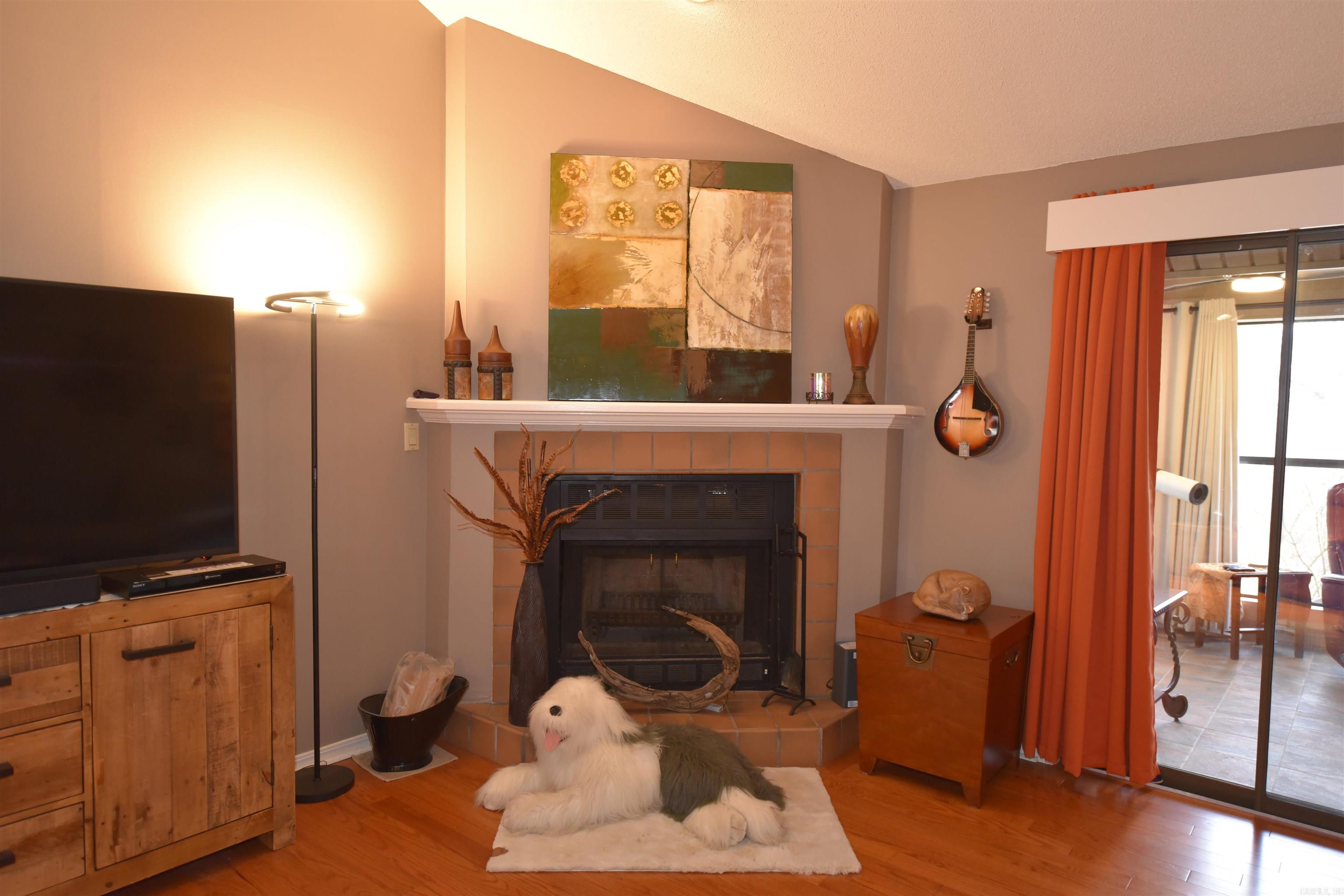 COUNTRY CLUB RIDGE TOWN - Residential