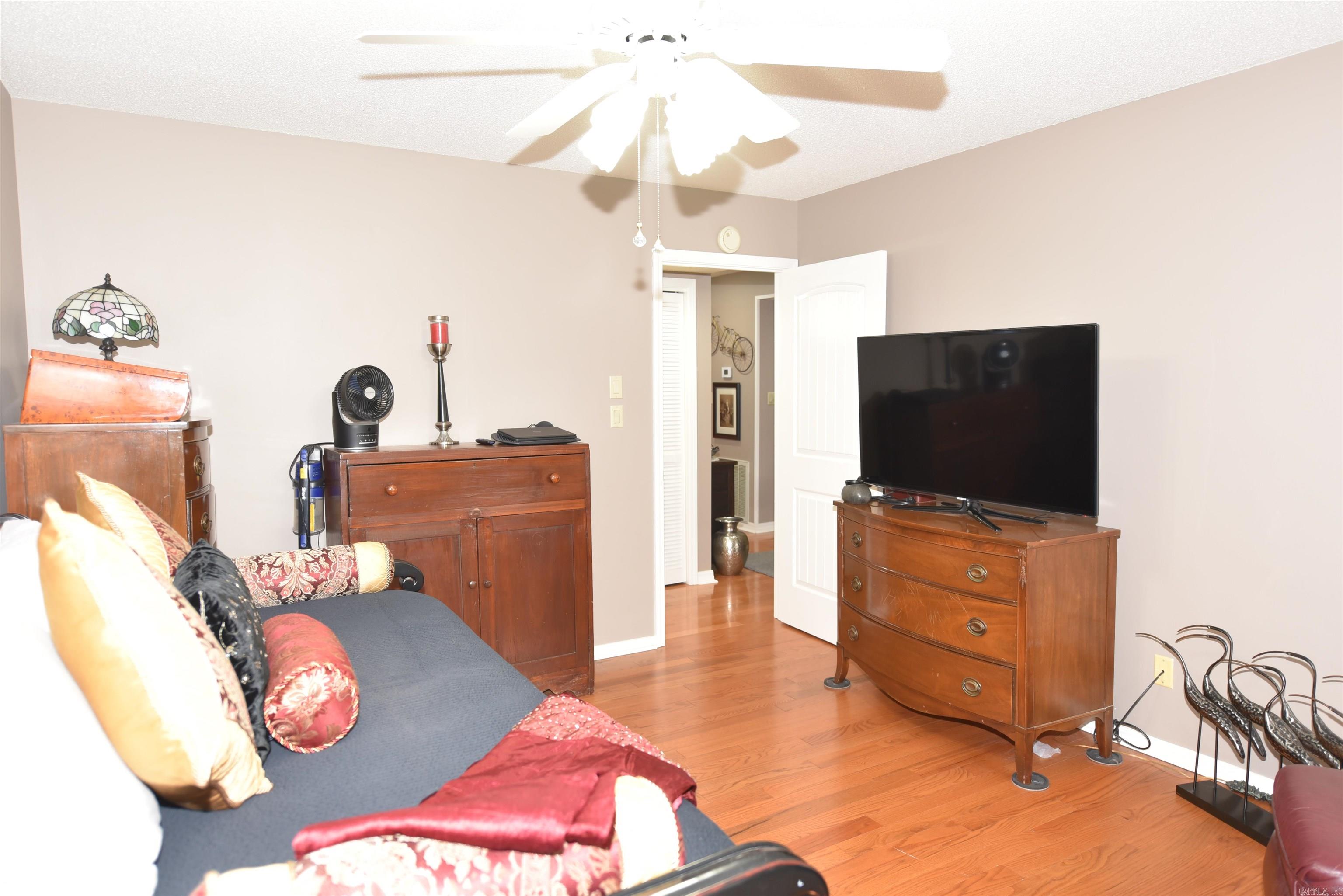 COUNTRY CLUB RIDGE TOWN - Residential