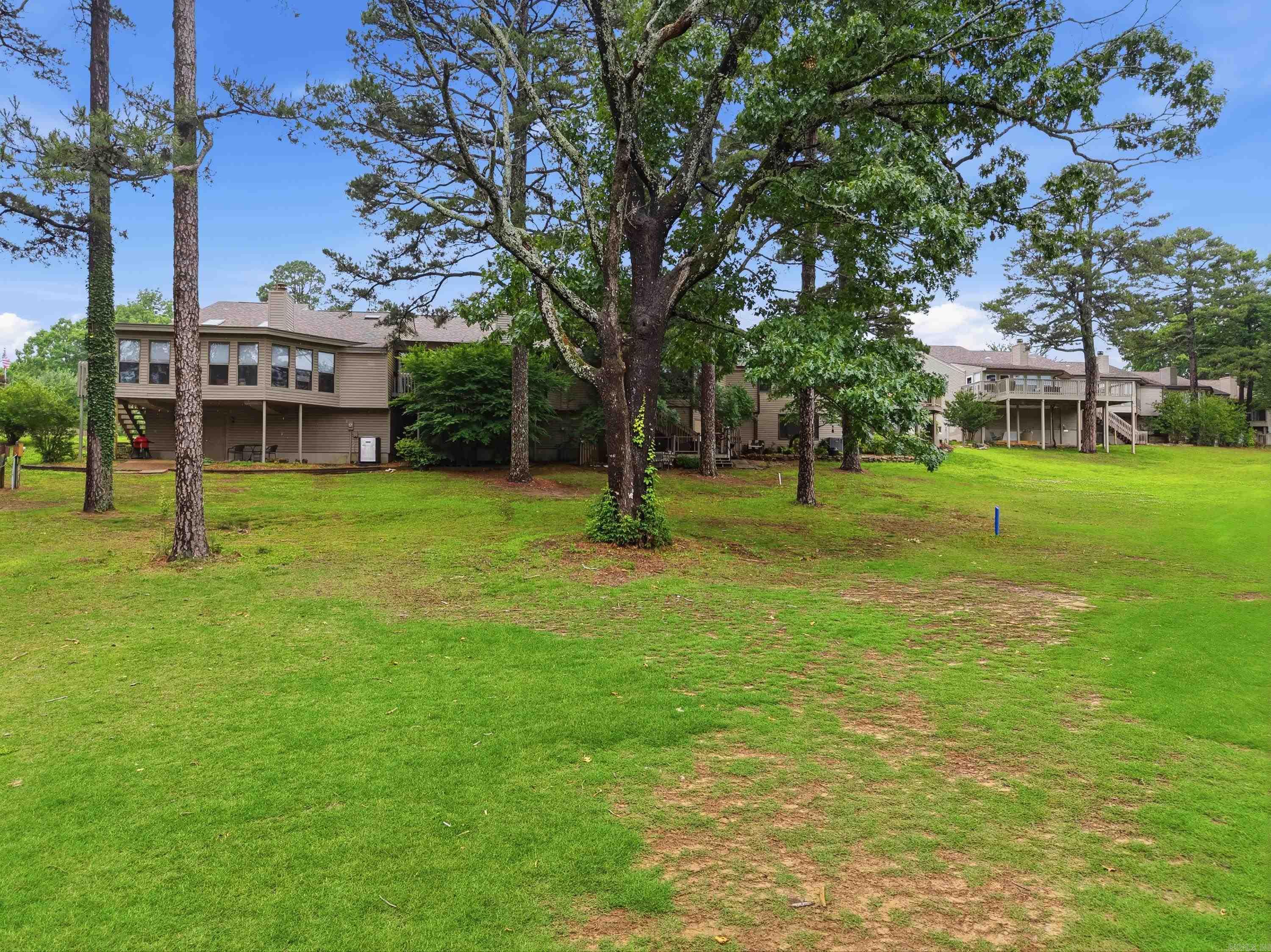 COUNTRY CLUB RIDGE TOWN - Residential