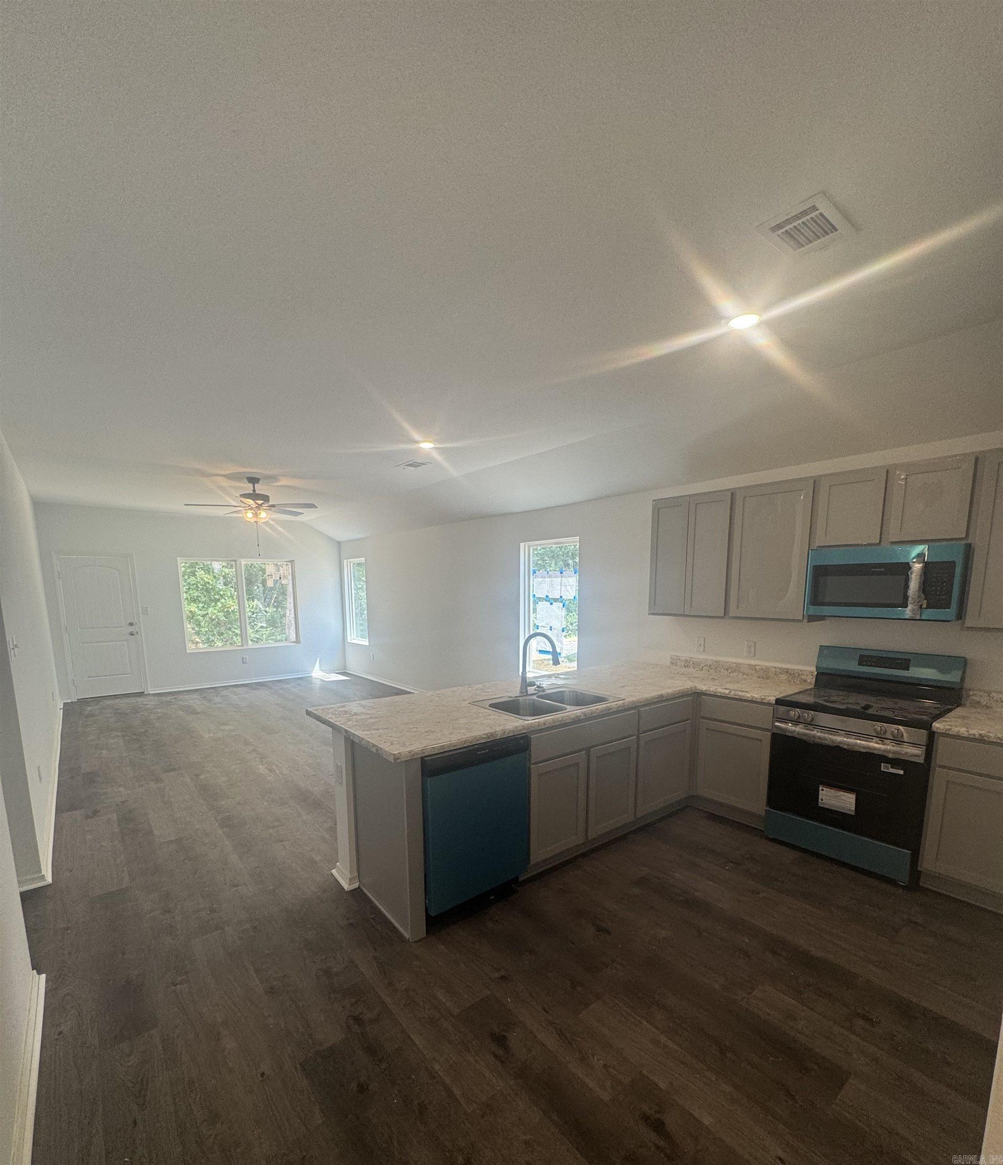 BELL VALLEY - Residential