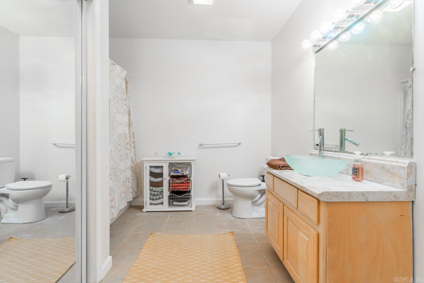 Hickory Hollow - Residential