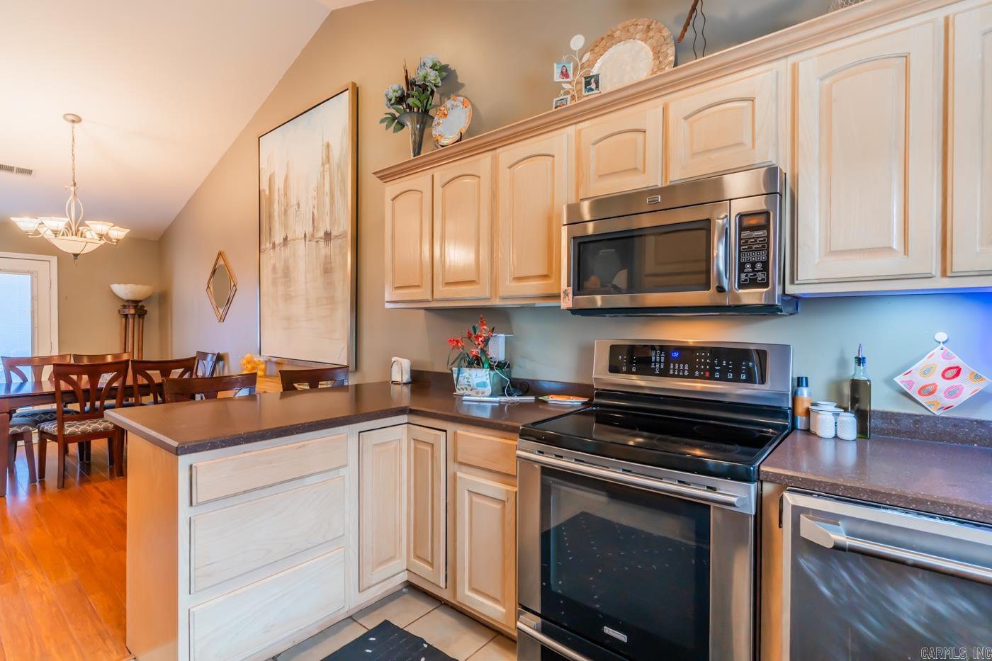 Hickory Hollow - Residential