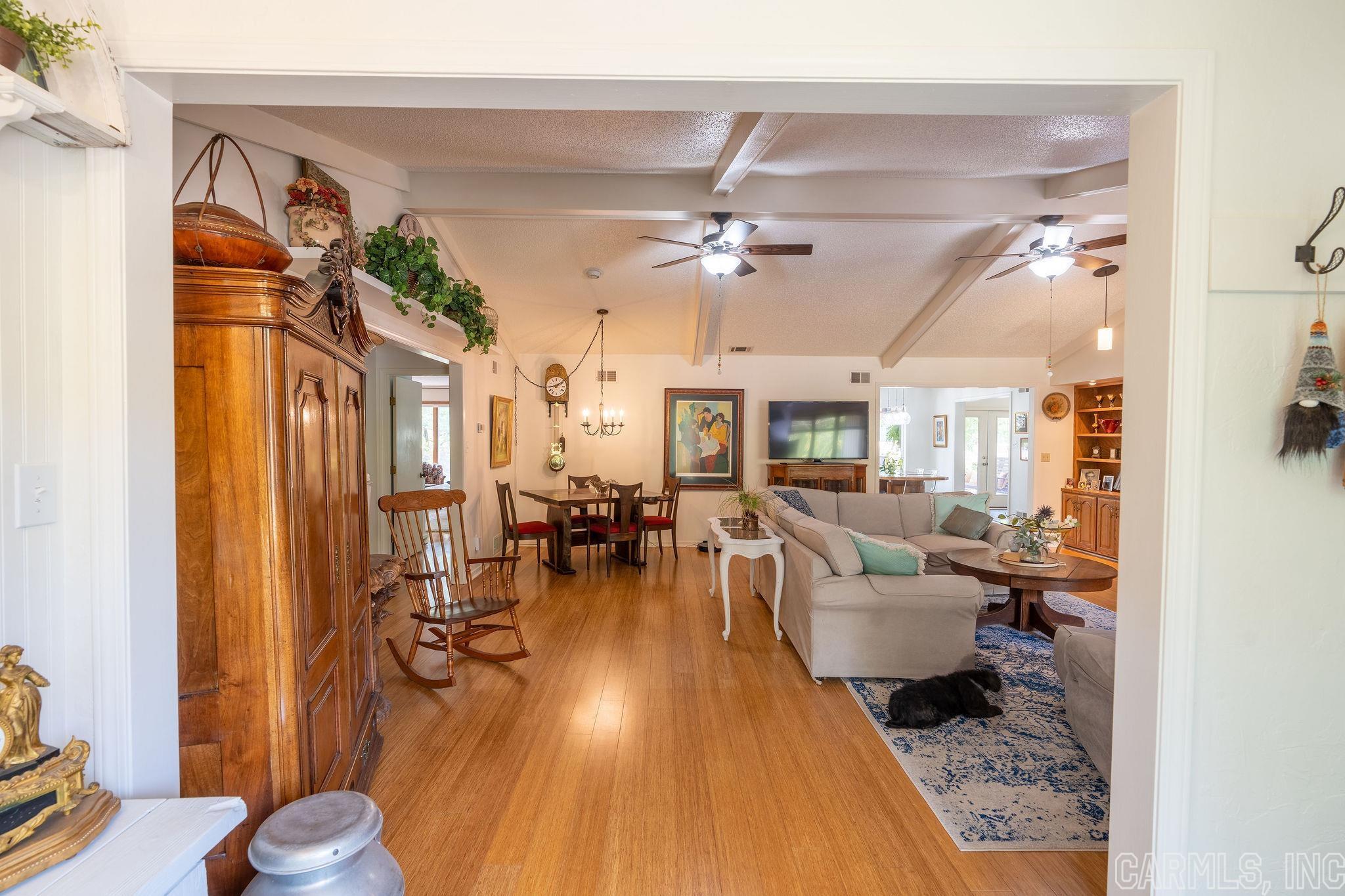 INDIAN HILLS - Residential