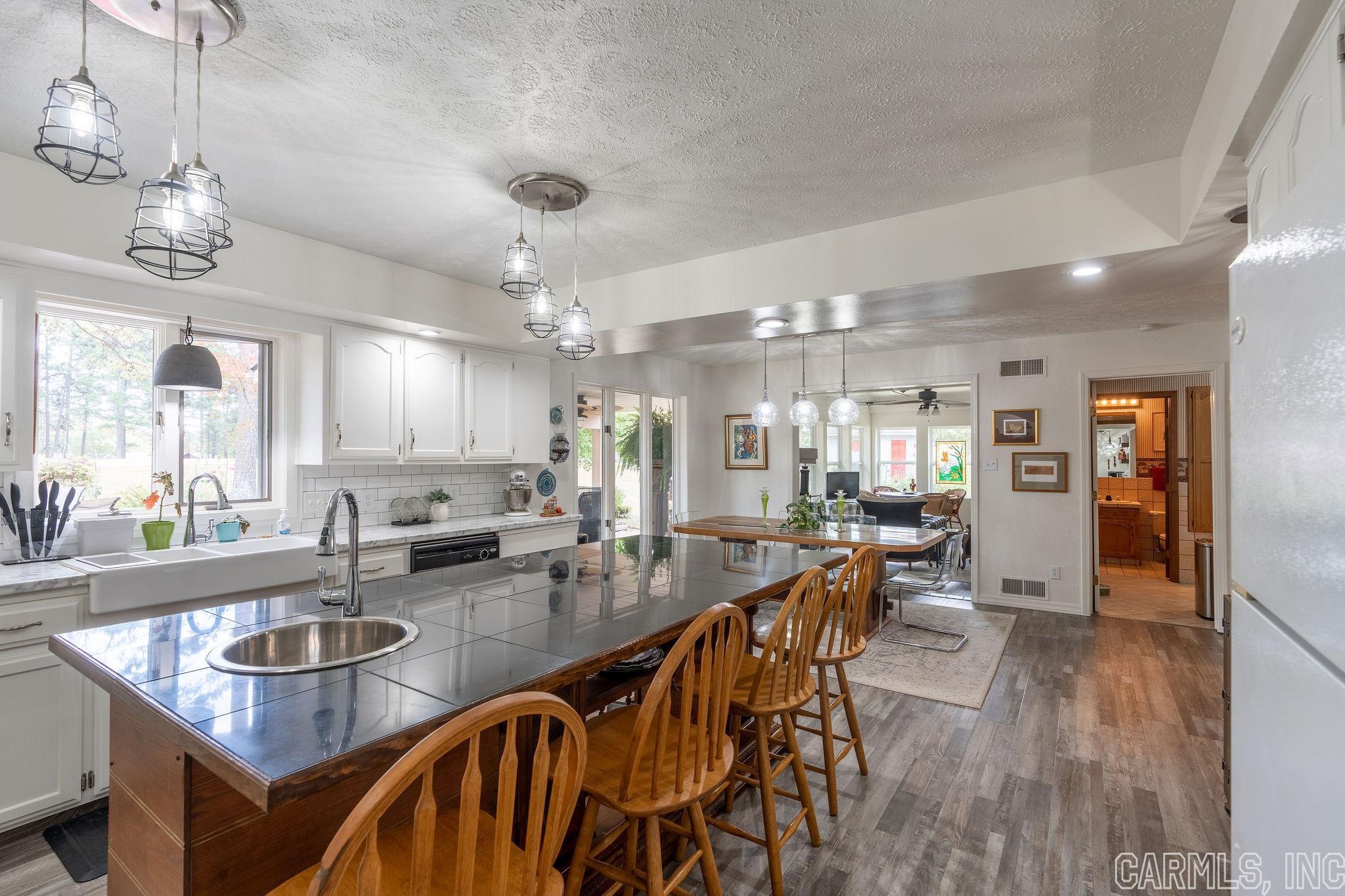 INDIAN HILLS - Residential