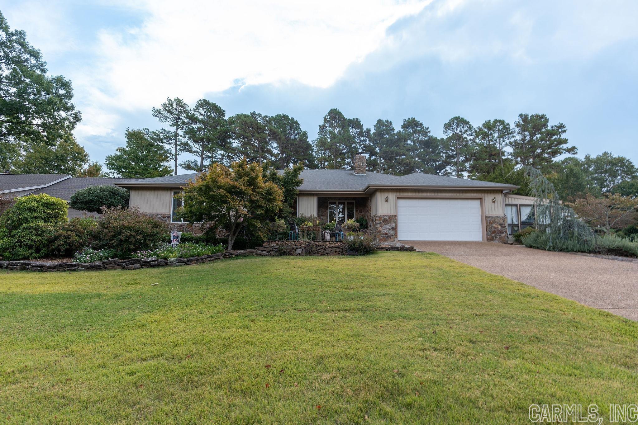 INDIAN HILLS - Residential