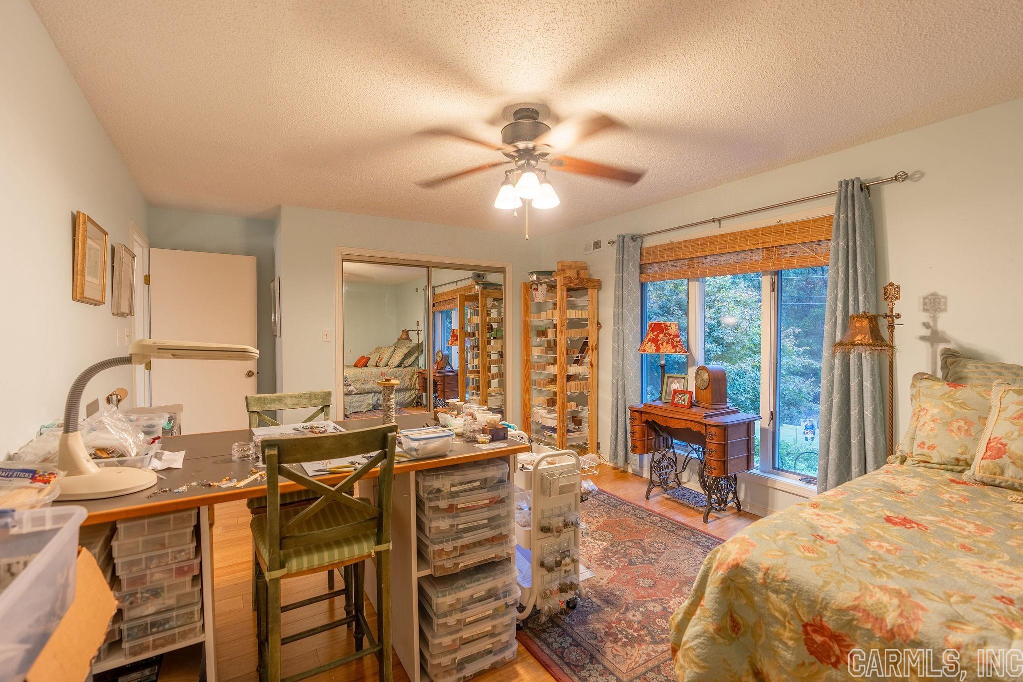 INDIAN HILLS - Residential