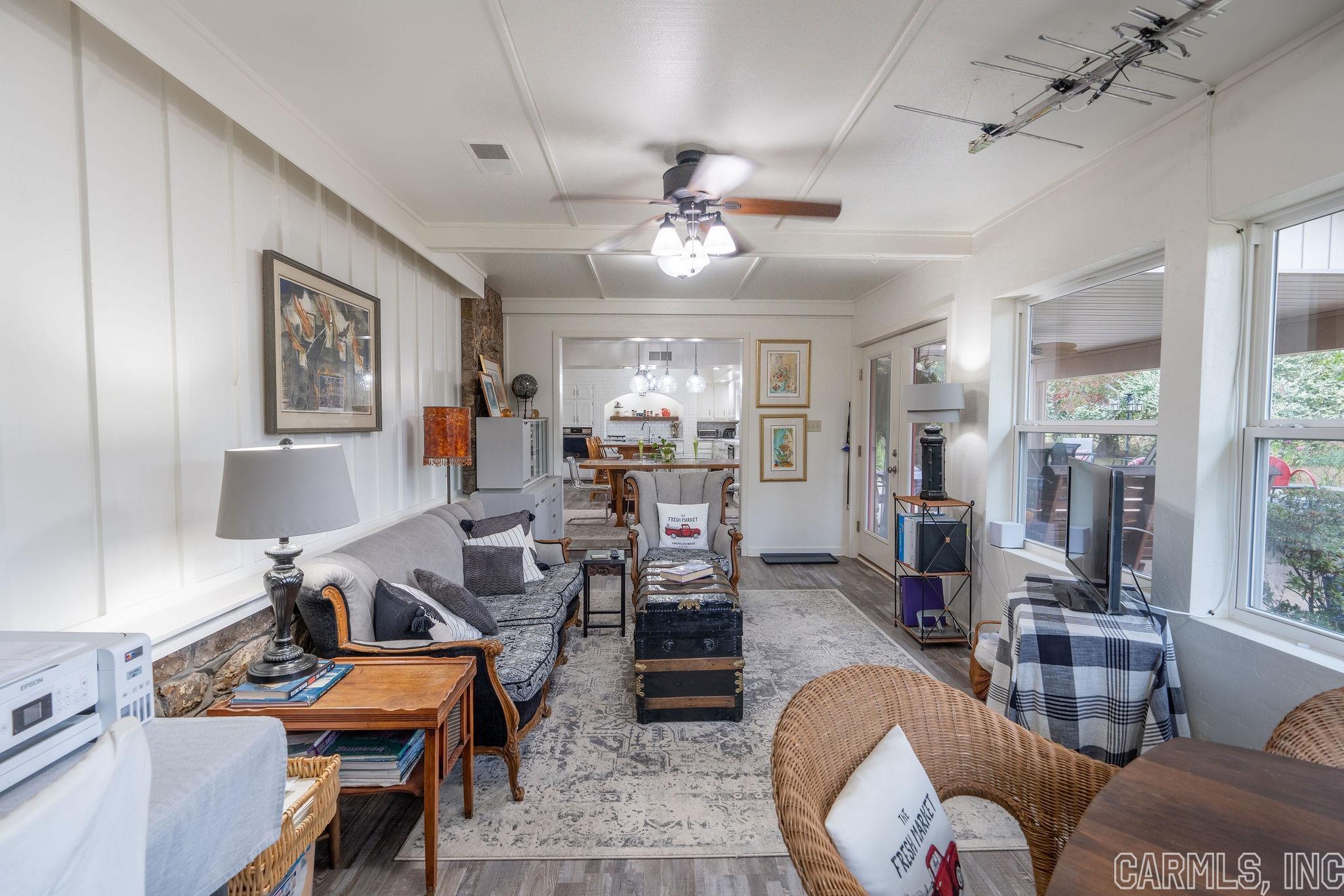 INDIAN HILLS - Residential