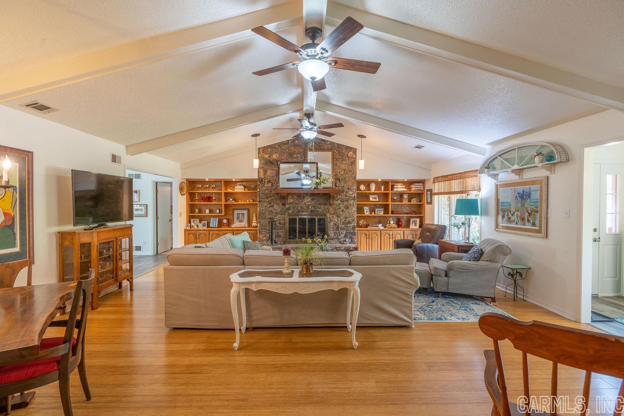 INDIAN HILLS - Residential