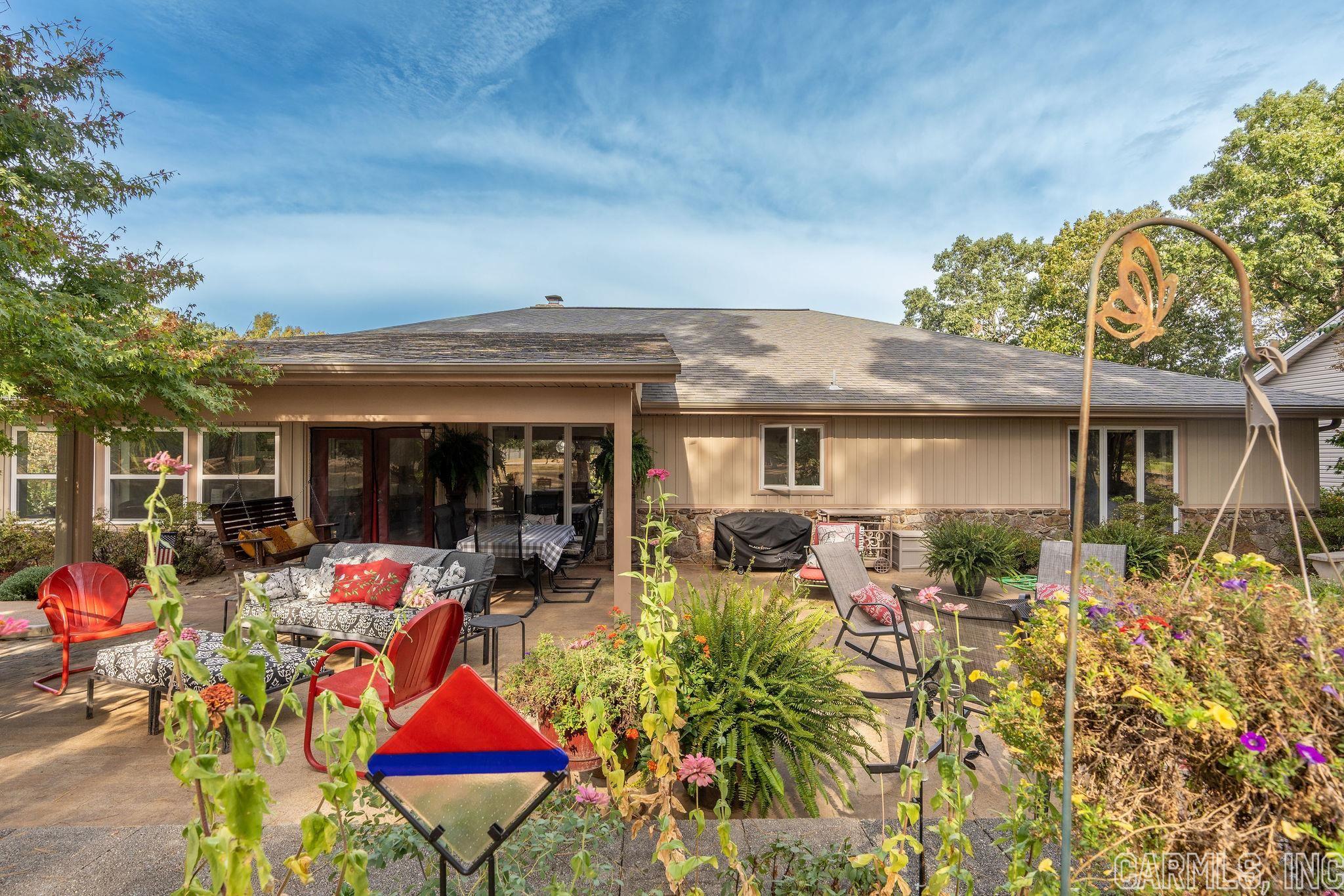 INDIAN HILLS - Residential