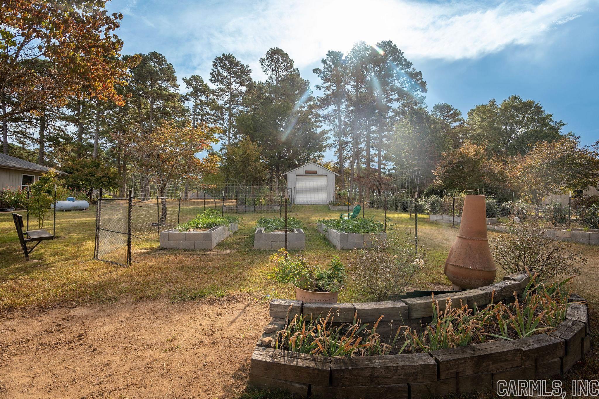 INDIAN HILLS - Residential