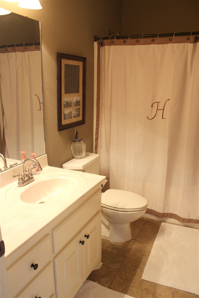 SHADOW CREEK - Residential