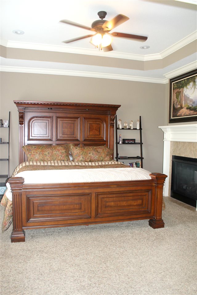 SHADOW CREEK - Residential